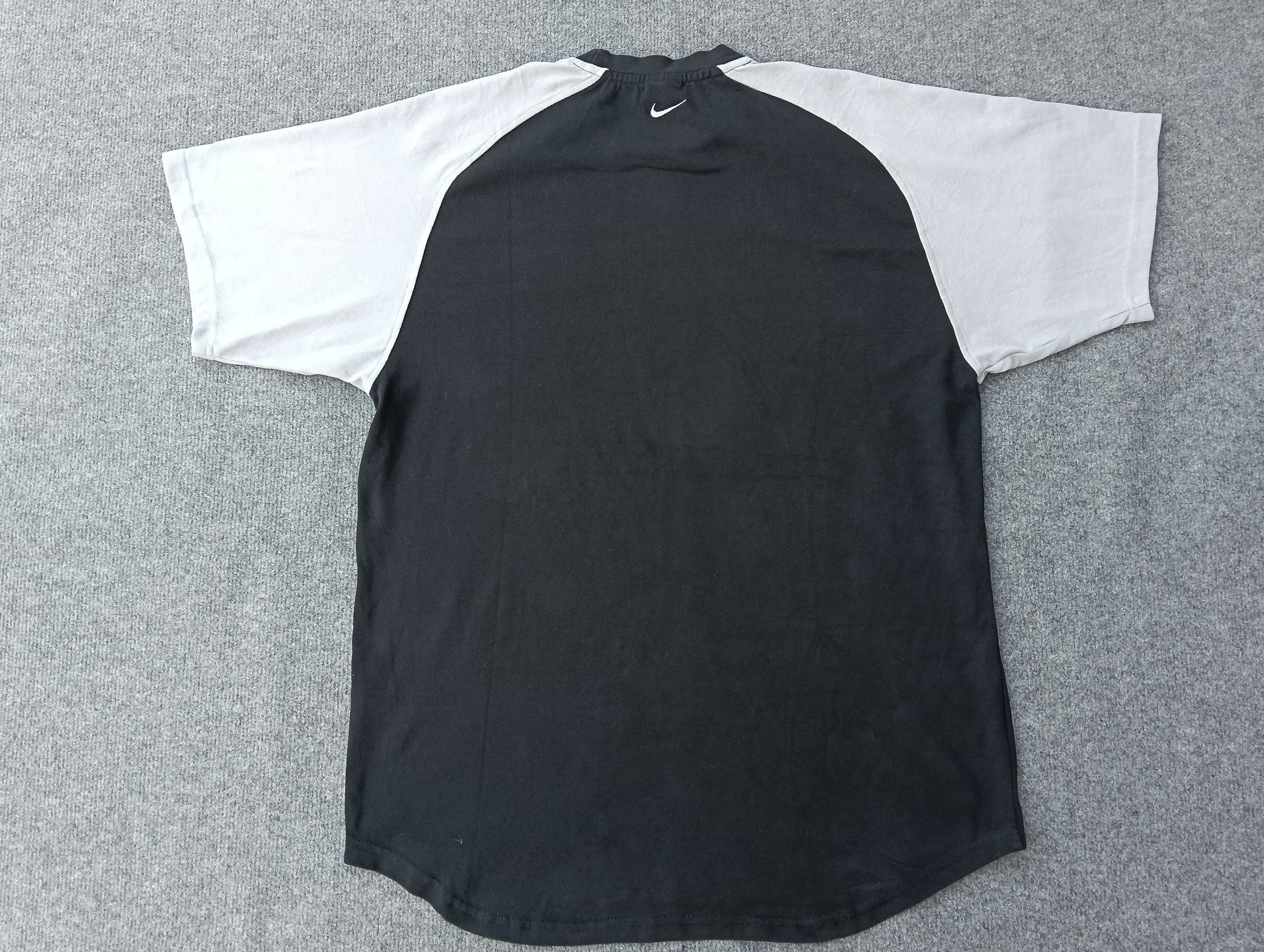 Nike 90s Nike Swoosh Vintage Y2K Retro Tee T-Shirt Size US XL / EU 56 / 4 - 3 Thumbnail