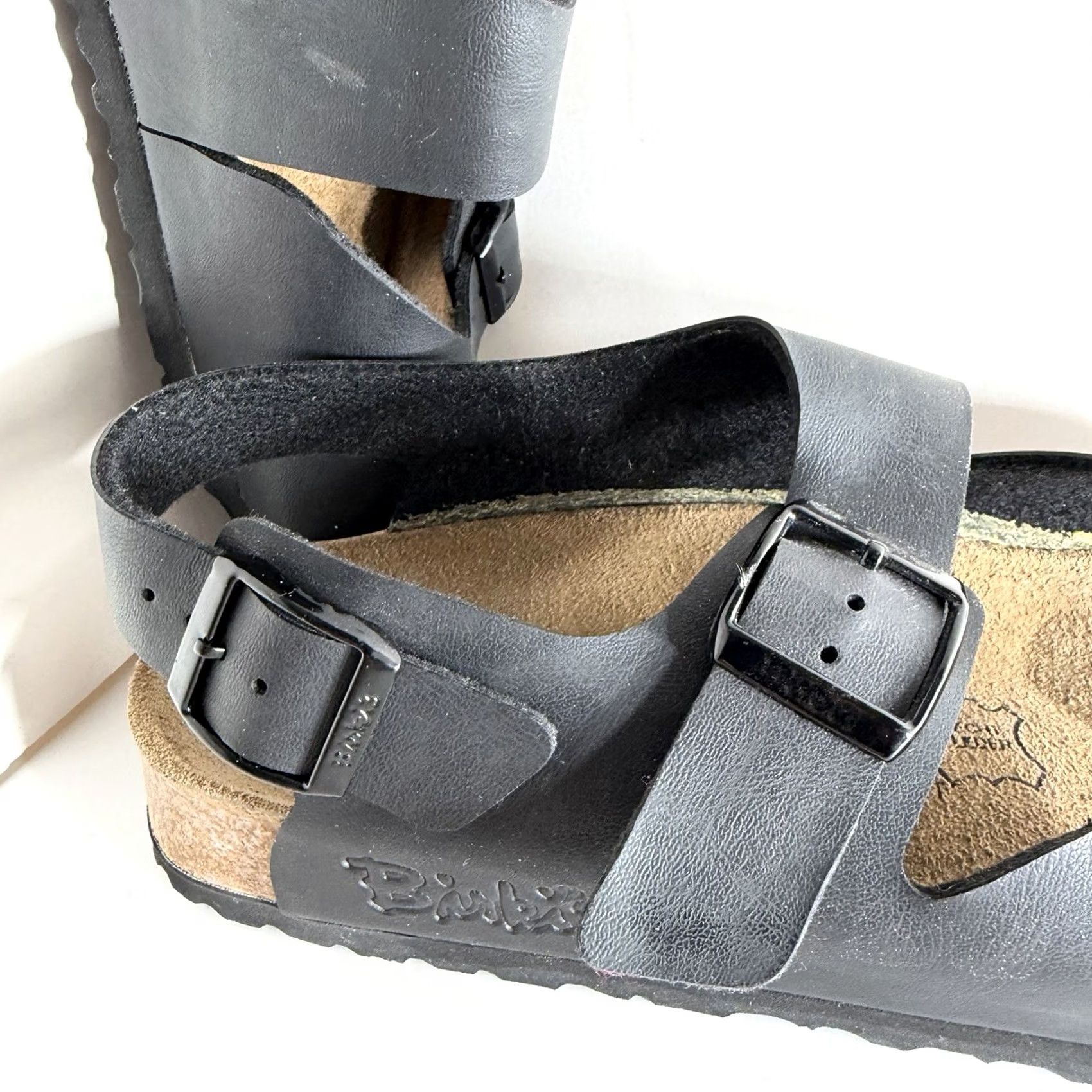 Birkenstock Birkenstock Birki Milano Sandals Black Size 6 Women Slingback Buckle Leather Flat Comfort Logo Adjustable Strap US 6 EU 37 Size US 5 / IT 35 - 2 Thumbnail