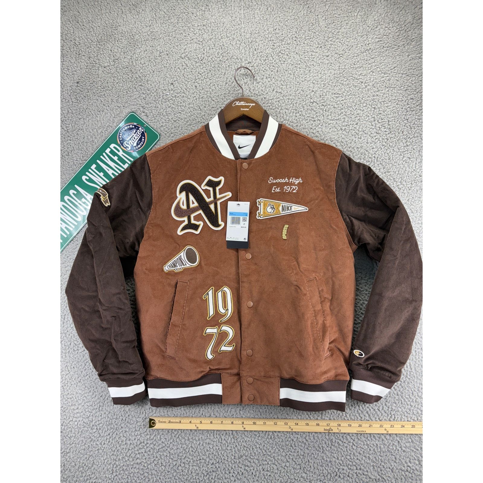 Nike Nike Letterman Varsity Bomber Corduroy Jacket Mens M Brown Size US M / EU 48-50 / 2 - 1 Thumbnail