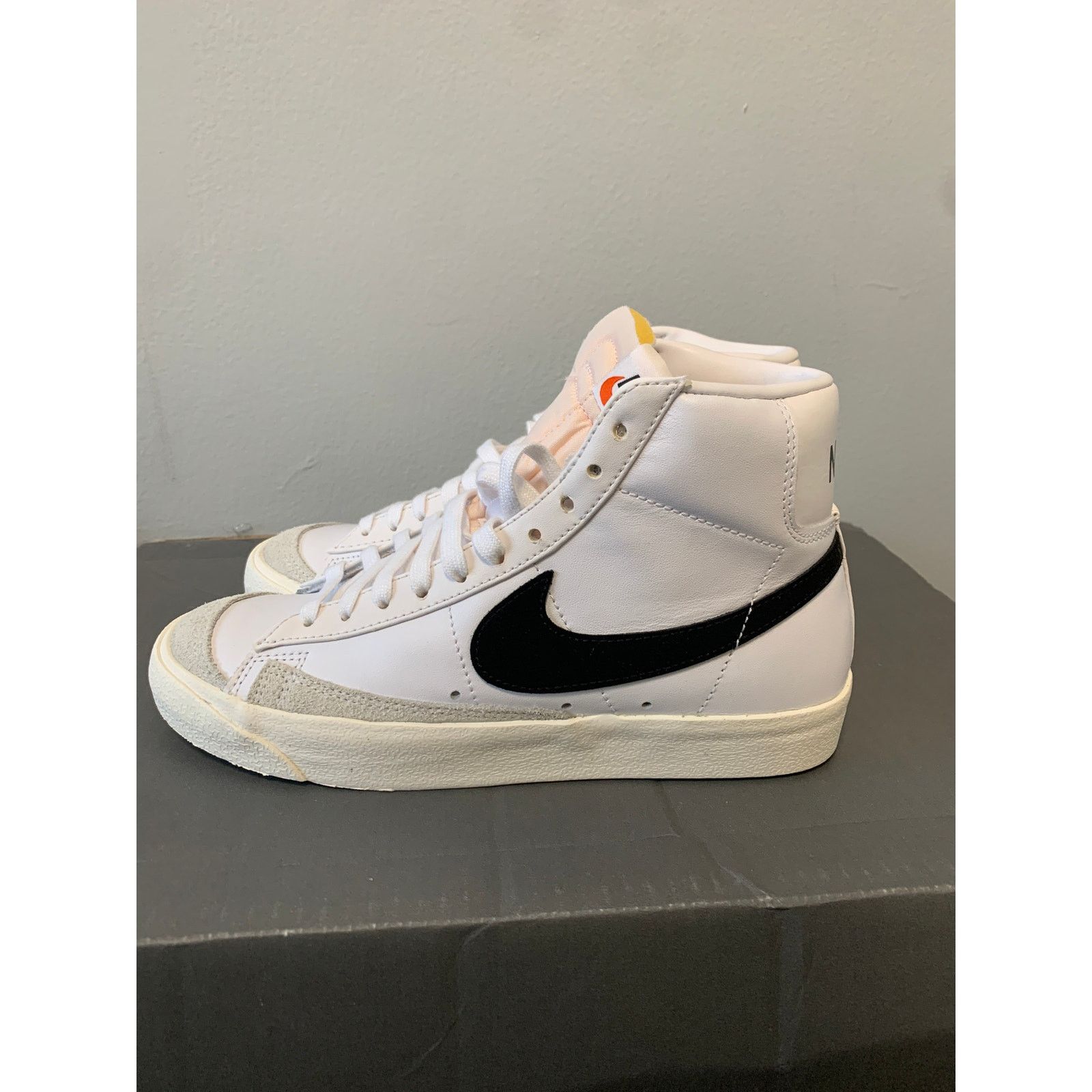 Nike Nike Blazer Mid 77 White Black Women's Size 7 BRAND NEW Size US 7 / IT 37 - 4 Thumbnail