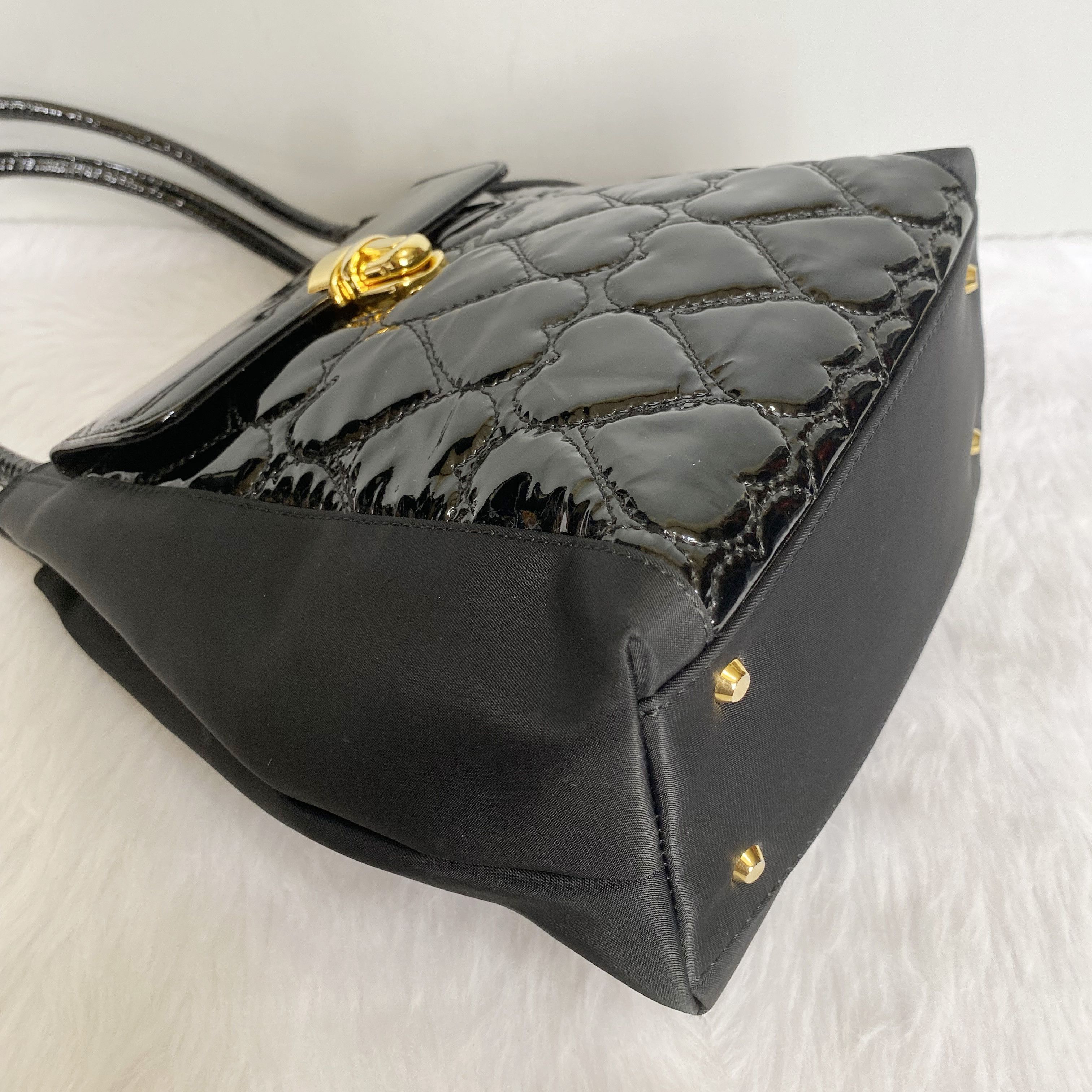 Moschino × Vintage Vintage Black Heart Quilted Leather Nylon Tote Bag Size ONE SIZE - 7 Thumbnail