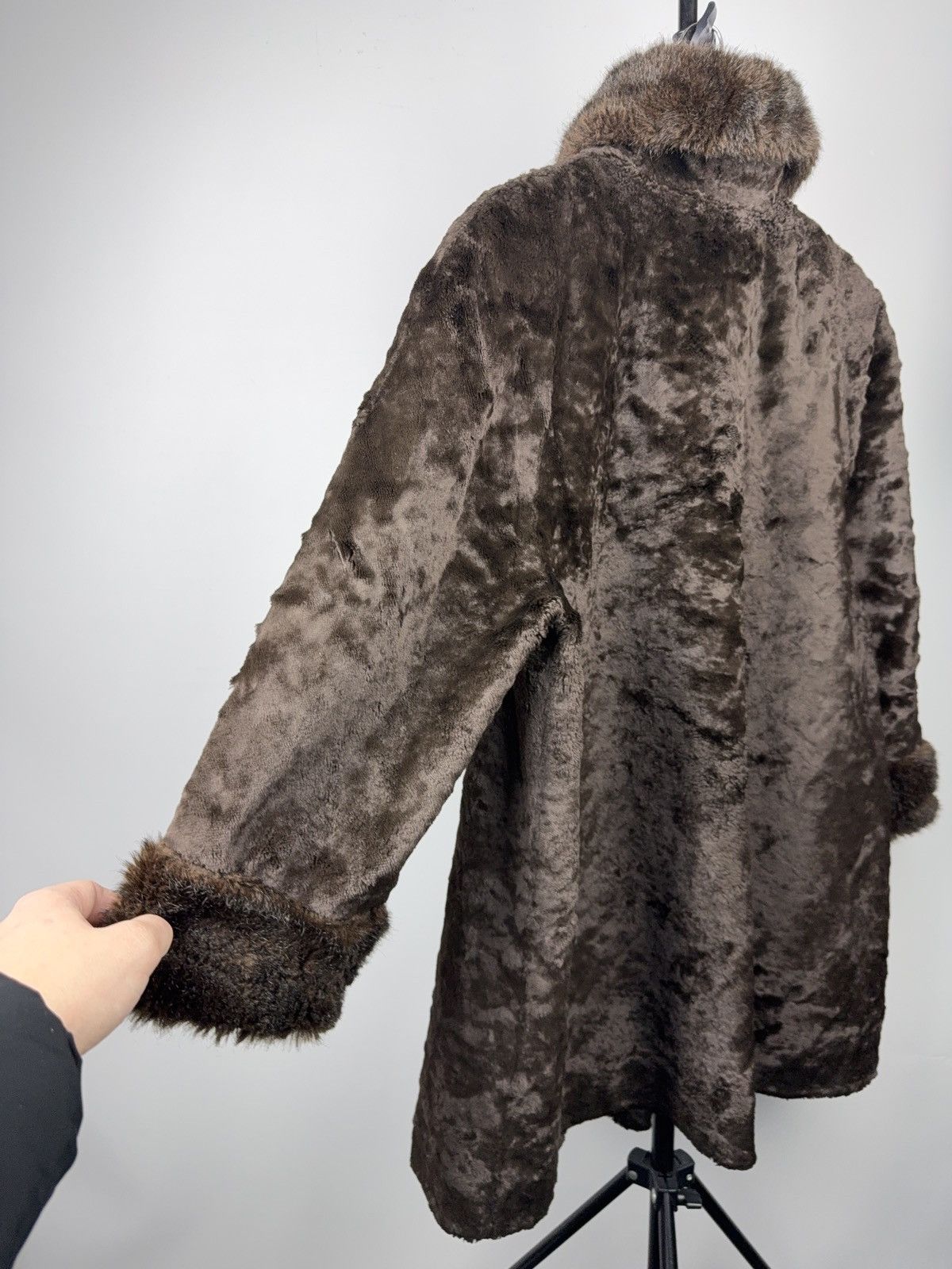 Japanese Brand Vintage Luxury Avant Garde Retro Japanese Fur Mohair Coat Size S / US 4 / IT 40 - 9 Thumbnail