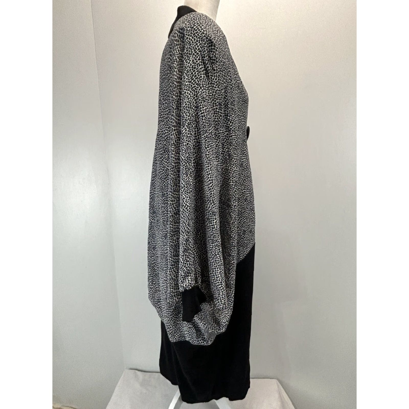 Vintage VINTAGE Ricky Smithline Batwing Dress 24W Plus Knit Stretch Skirt Oversized Top Blouson 1980s Black White Mens Women? Size 4XL / US 24-26 - 4 Thumbnail