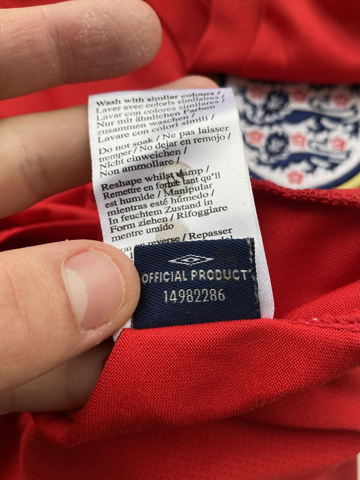 Umbro England National Team Gerrard 4 Red Away Jersey Three Lions Size US M / EU 48-50 / 2 - 9 Thumbnail