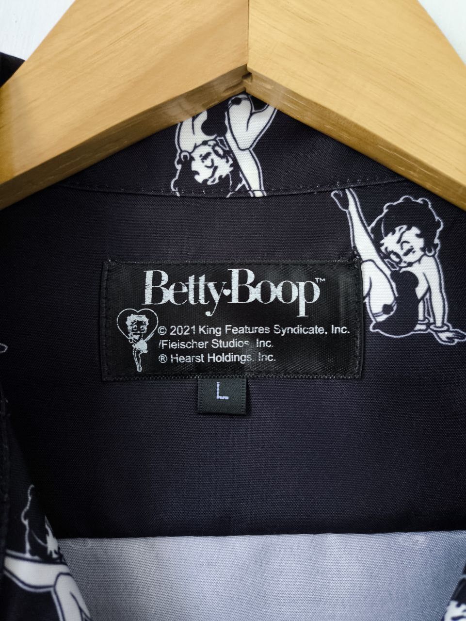 American Apparel BETTY BOOP Fullprint Open Collar Shirts Size US L / EU 52-54 / 3 - 7 Thumbnail