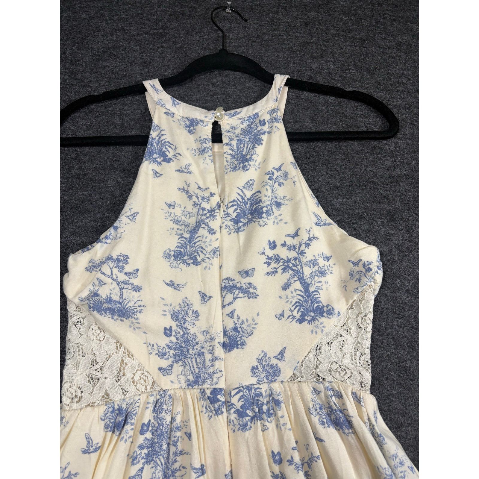 Disney Disney Cinderella Dress toile Print Halter Lace Detail Size S / US 4 / IT 40 - 4 Thumbnail
