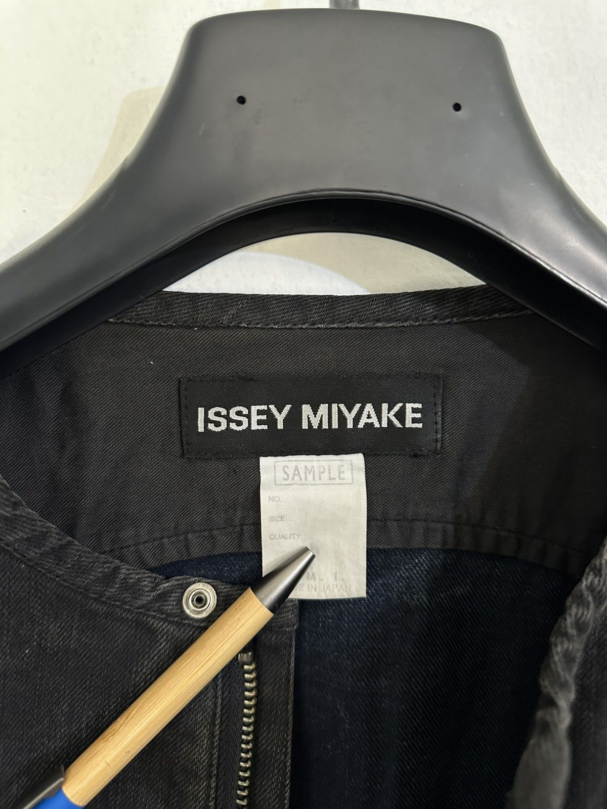 Issey Miyake *SAMPLE* Issey Miyake denim jacket Size US M / EU 48-50 / 2 - 3 Thumbnail