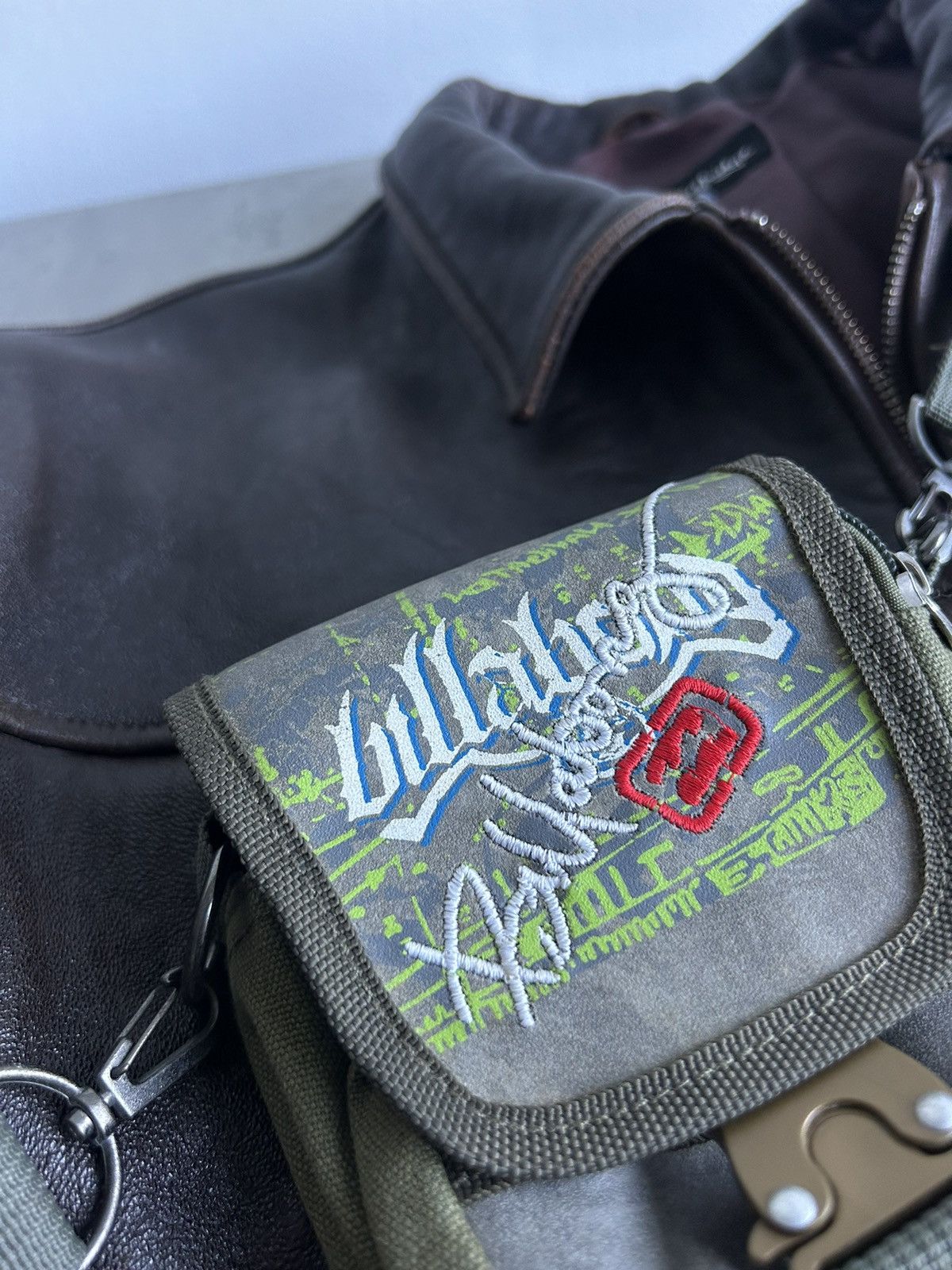 Billabong × Vintage Vintage Billabong Mini Bag Y2K Distressed style Messenger Size ONE SIZE - 4 Thumbnail