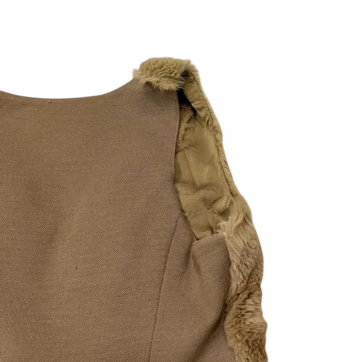 Chanel ‼️RUNWAY‼️Vintage 1997 Chanel Boutique Lapin Rabbit Fur Vest Size M / US 6-8 / IT 42-44 - 9 Thumbnail