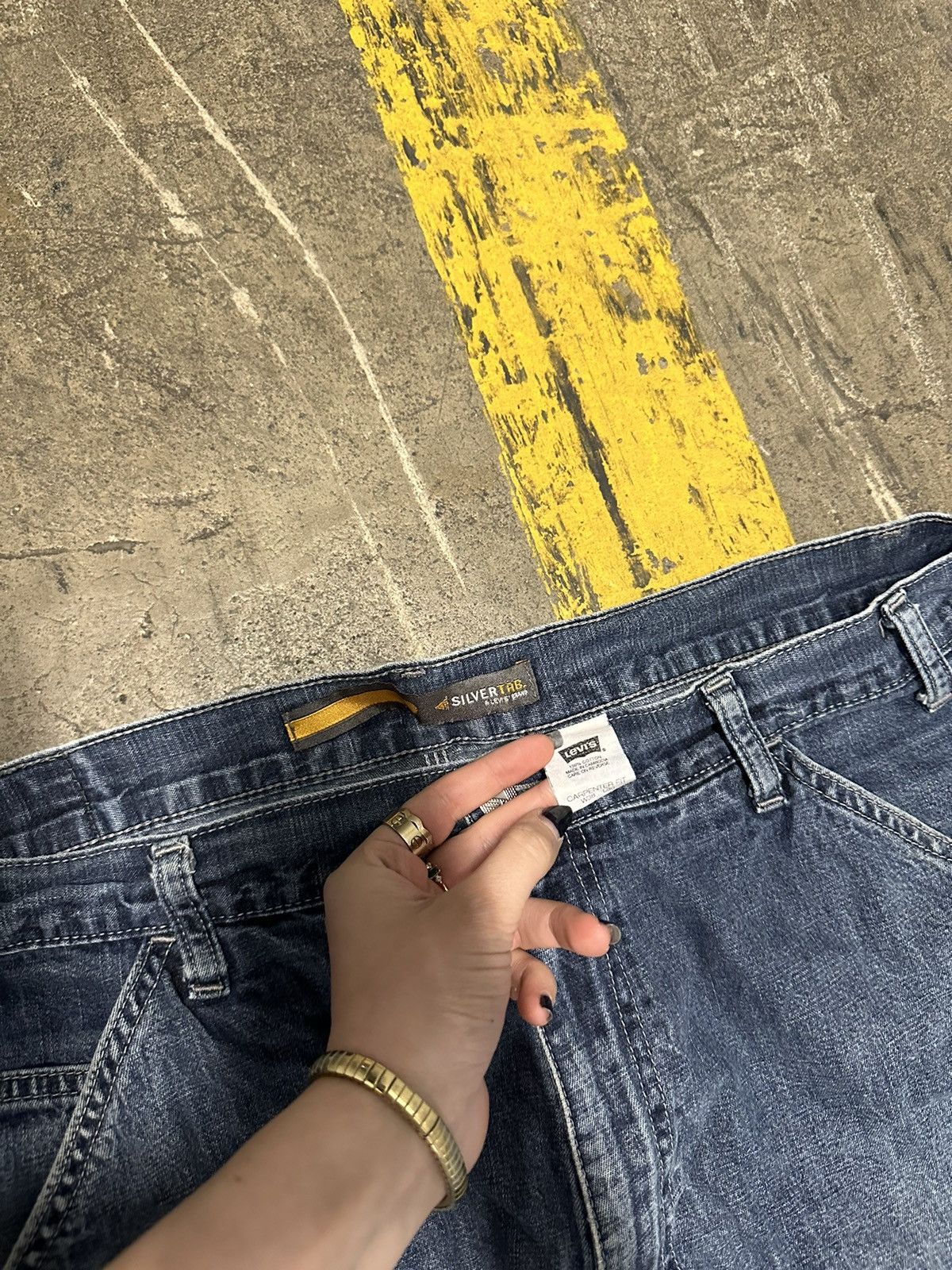 Levi's × Vintage Y2K Levi’s Silvertab baggy cargo jeans Size US 36 / EU 52 - 10 Thumbnail