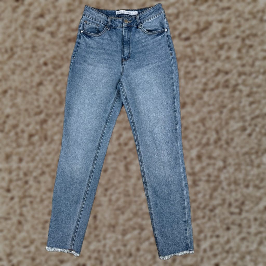Vintage Tinseltown Jeans Juniors 5 Blue Denim Tapered High Rise 25x27 Cotton Blend Womens Casual American 90s Jeans Size 27" / US 4 / IT 40 - 1 Thumbnail