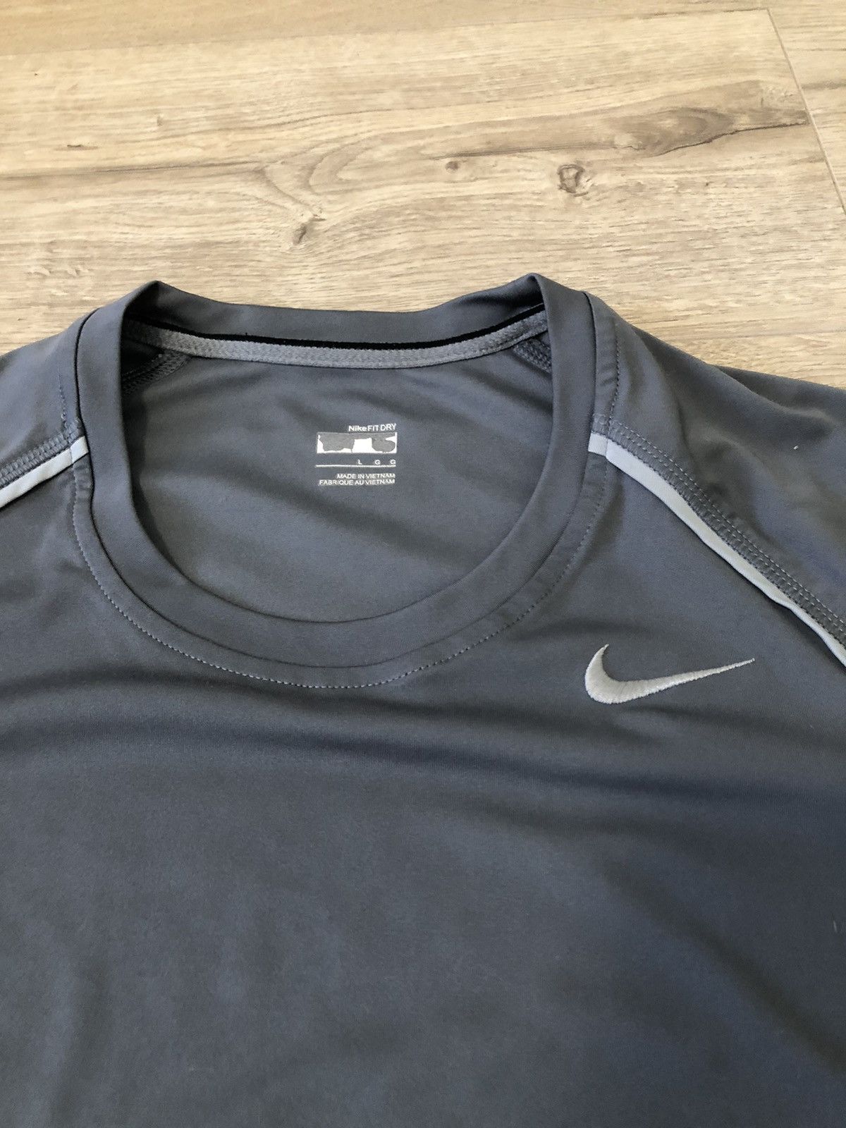 Nike × Vintage Y2K 90’s Vintage NIKE DRI - FIT Small Swoosh T Shirt Size US L / EU 52-54 / 3 - 3 Thumbnail