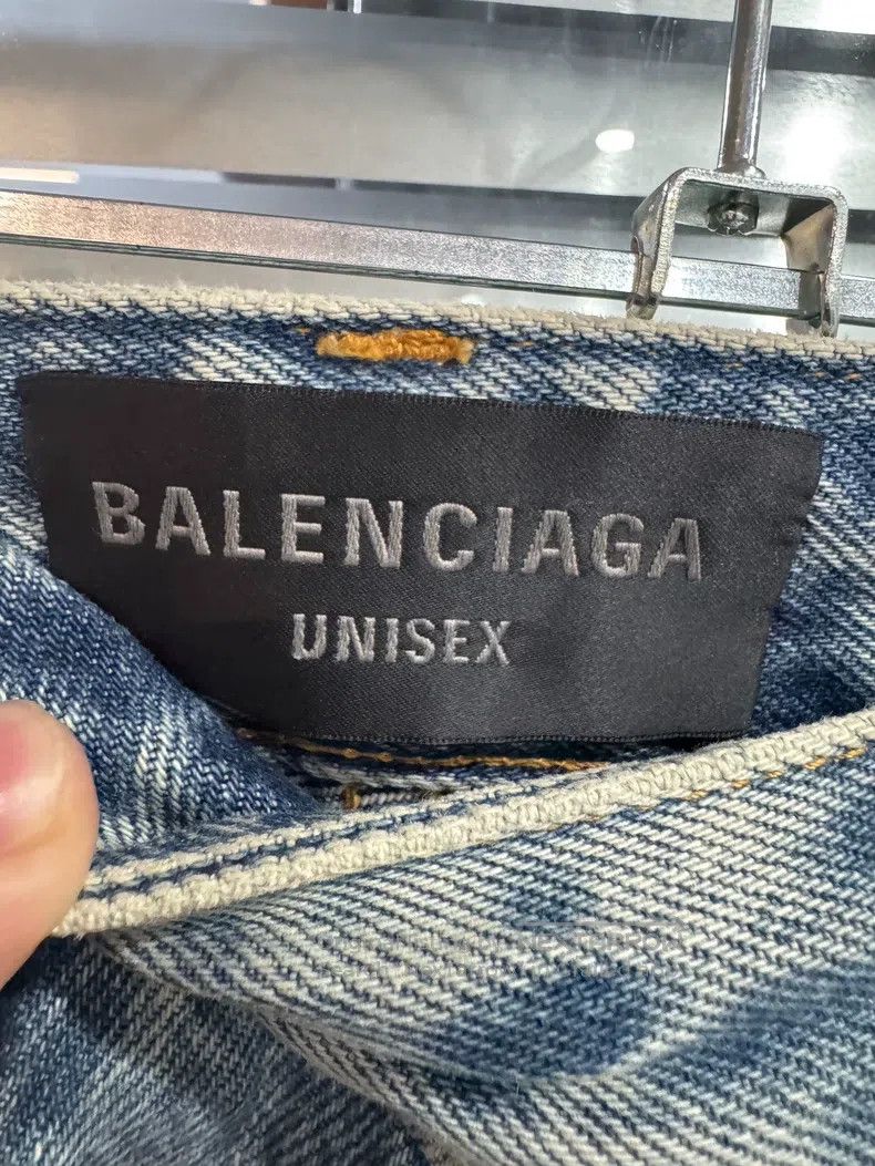 Balenciaga Balenciaga size M Washed and distressed mid-rise straight- Size US 27 - 3 Thumbnail
