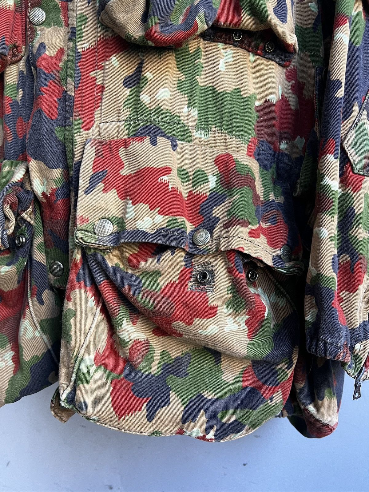 Issey Miyake Vintage Multi Camo Military Hooded jacket swiss army Y2K Size US M / EU 48-50 / 2 - 5 Thumbnail