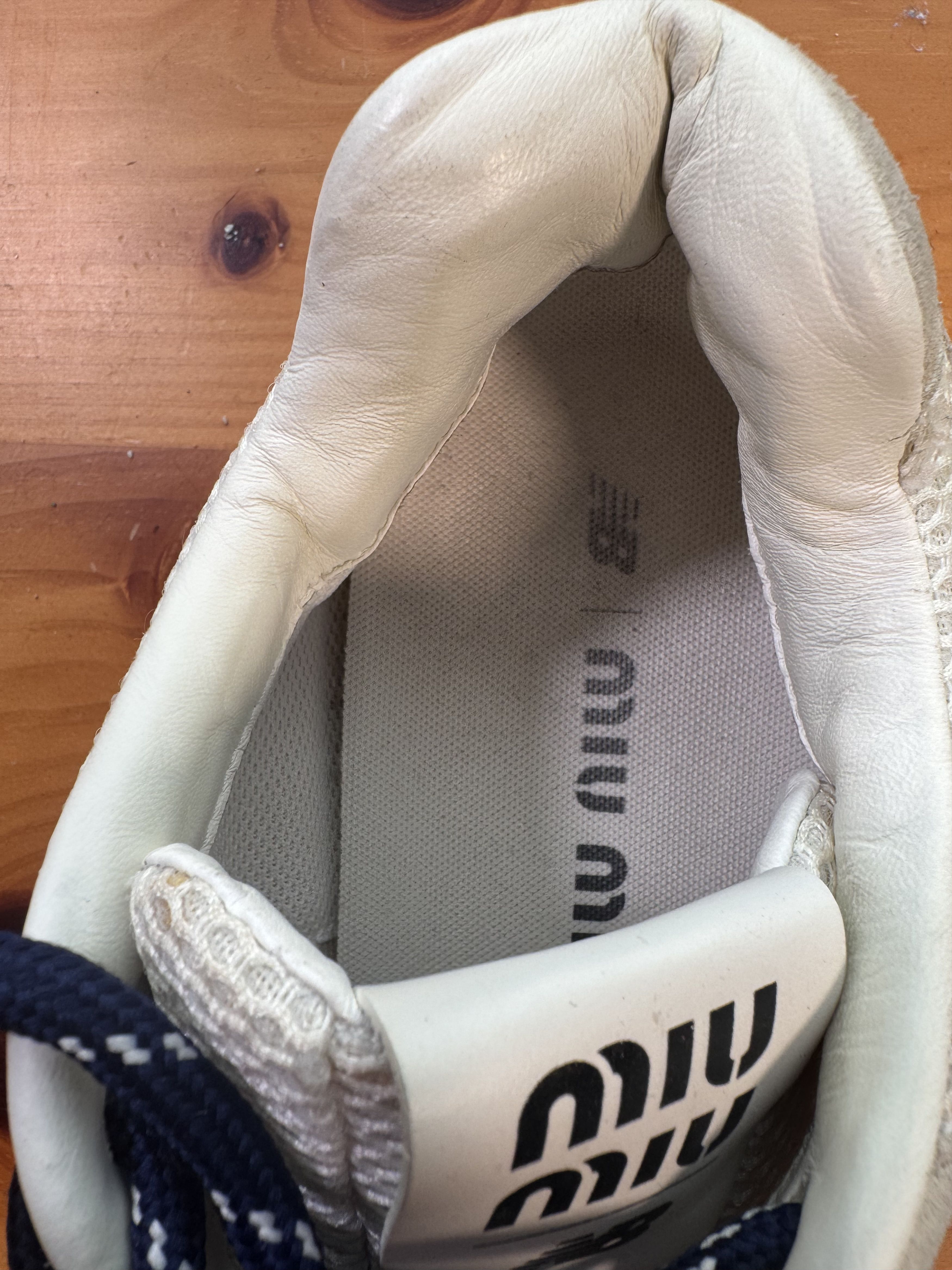 Miu Miu × New Balance Miu Miu New Balance 530 white Size US 8 / EU 41 - 5 Thumbnail
