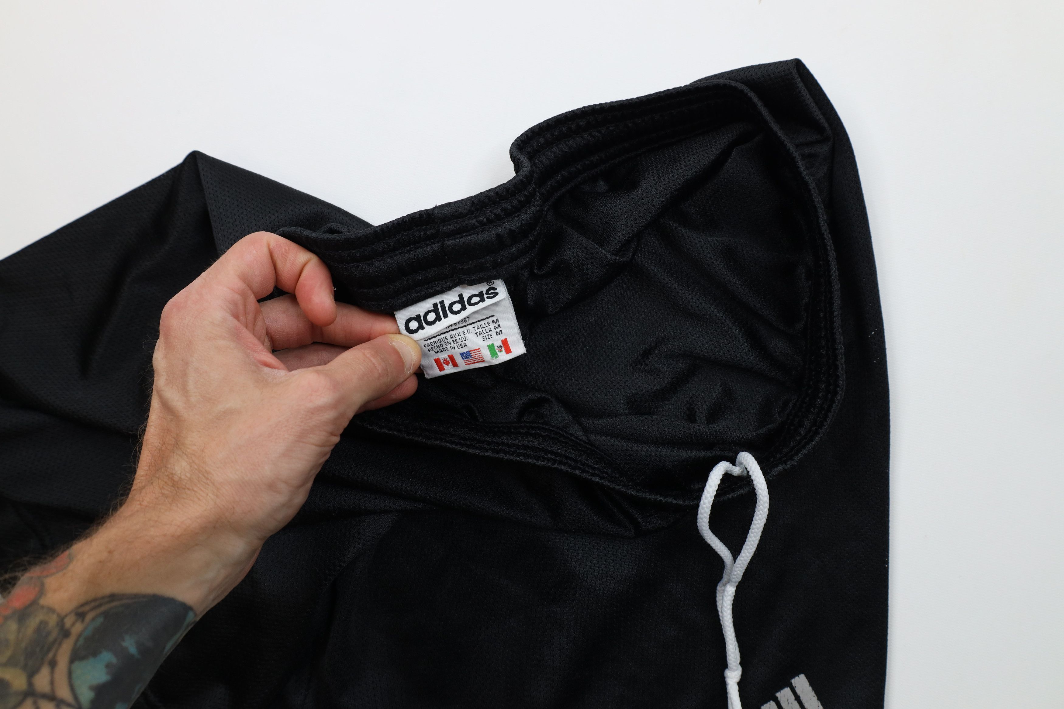 Adidas Vintage 90s Adidas Mesh Running Jogging Soccer Shorts USA Size US 32 / EU 48 - 8 Thumbnail