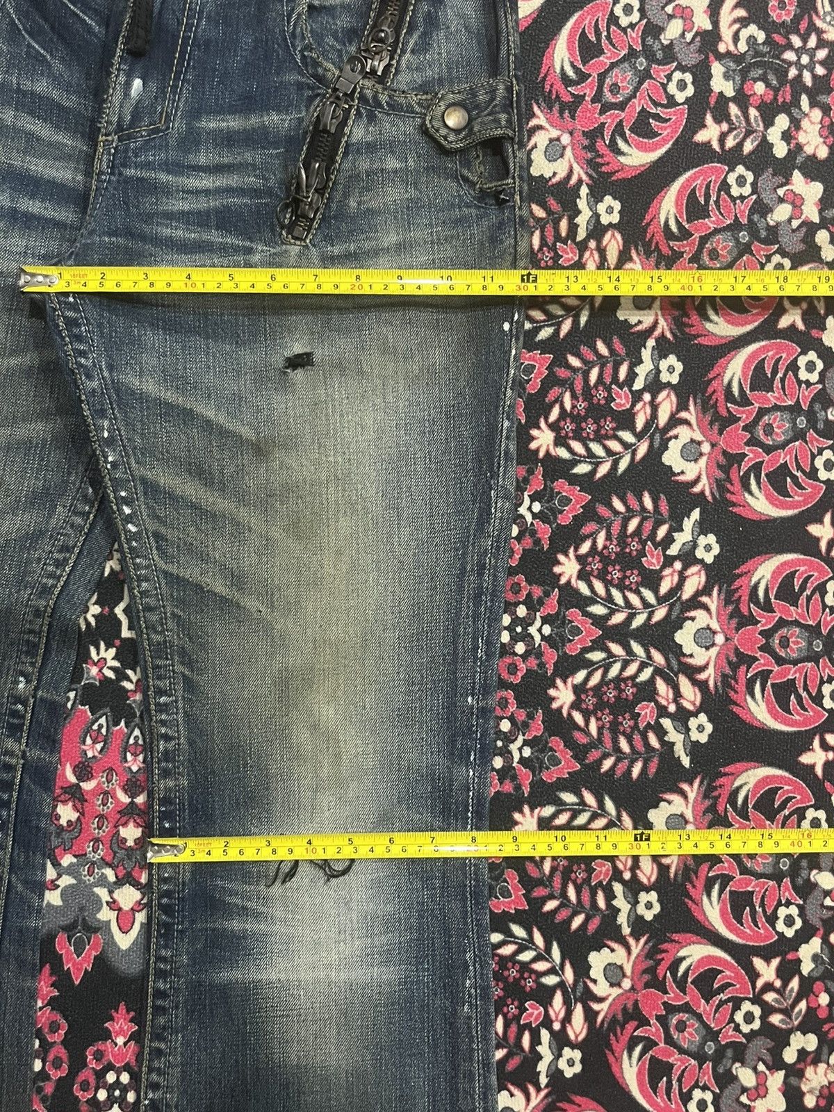 semanticdesign Vintage Semantic Design Chain Zipper Distressed Flare Jeans Size US 32 / EU 48 - 17 Thumbnail