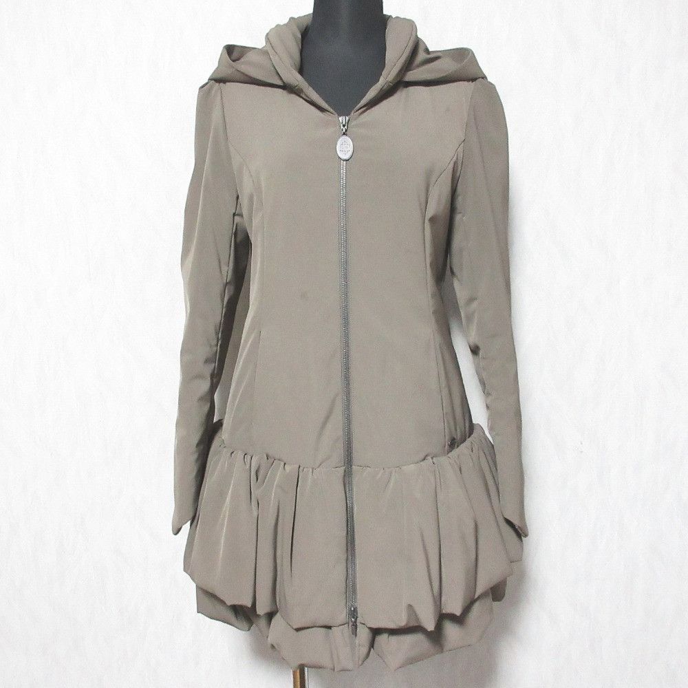 Other Other Foxey New York Rainy Cushion Padded Hooded Coat Textile Outerwear 30903 DUTY FREE for USA Size ONE SIZE - 1 Thumbnail
