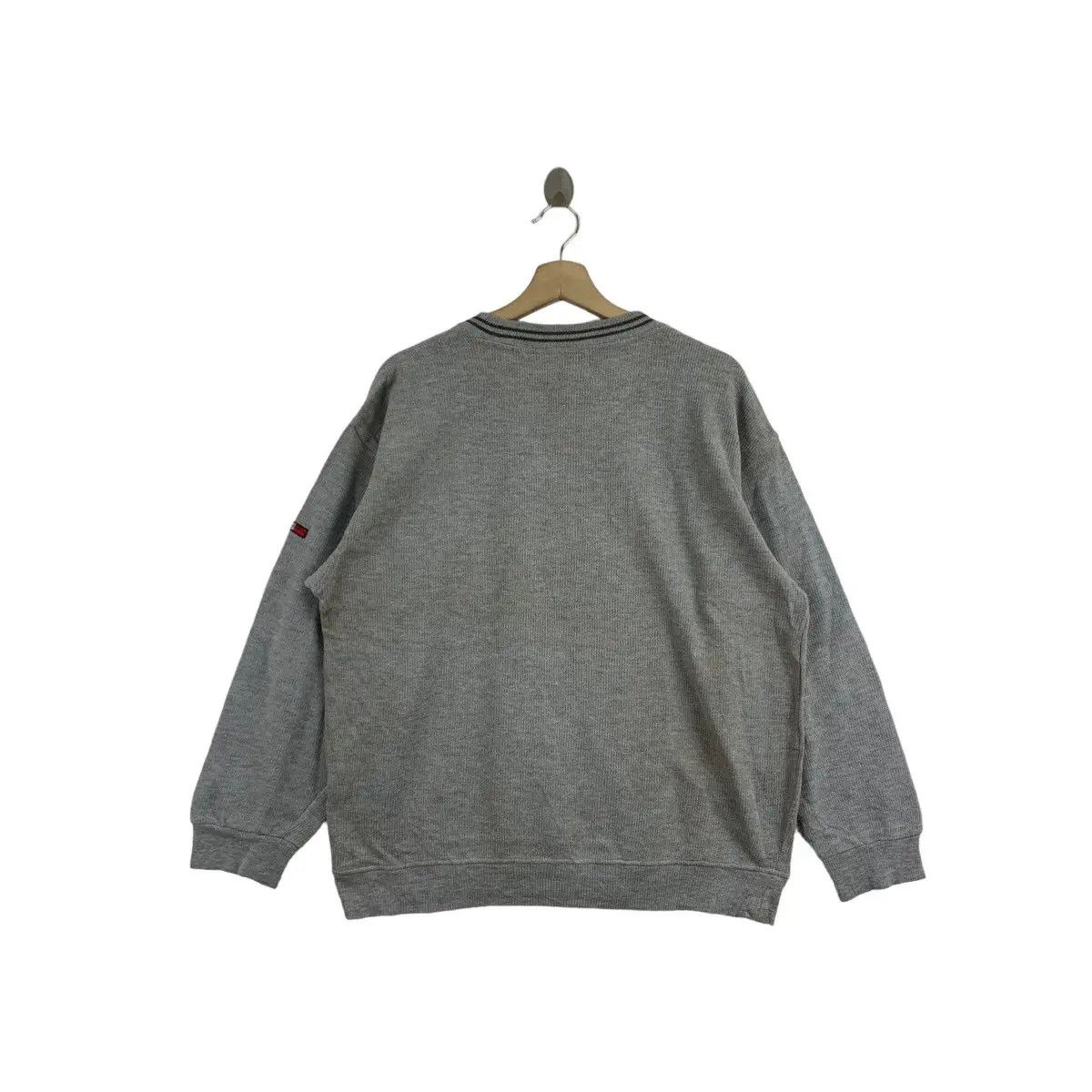 Vintage Vintage HUGO VALENTINO ITALY Embroidered Sweatshirt Sweater Size XXL / US 16-18 / IT 52-54 - 5 Thumbnail