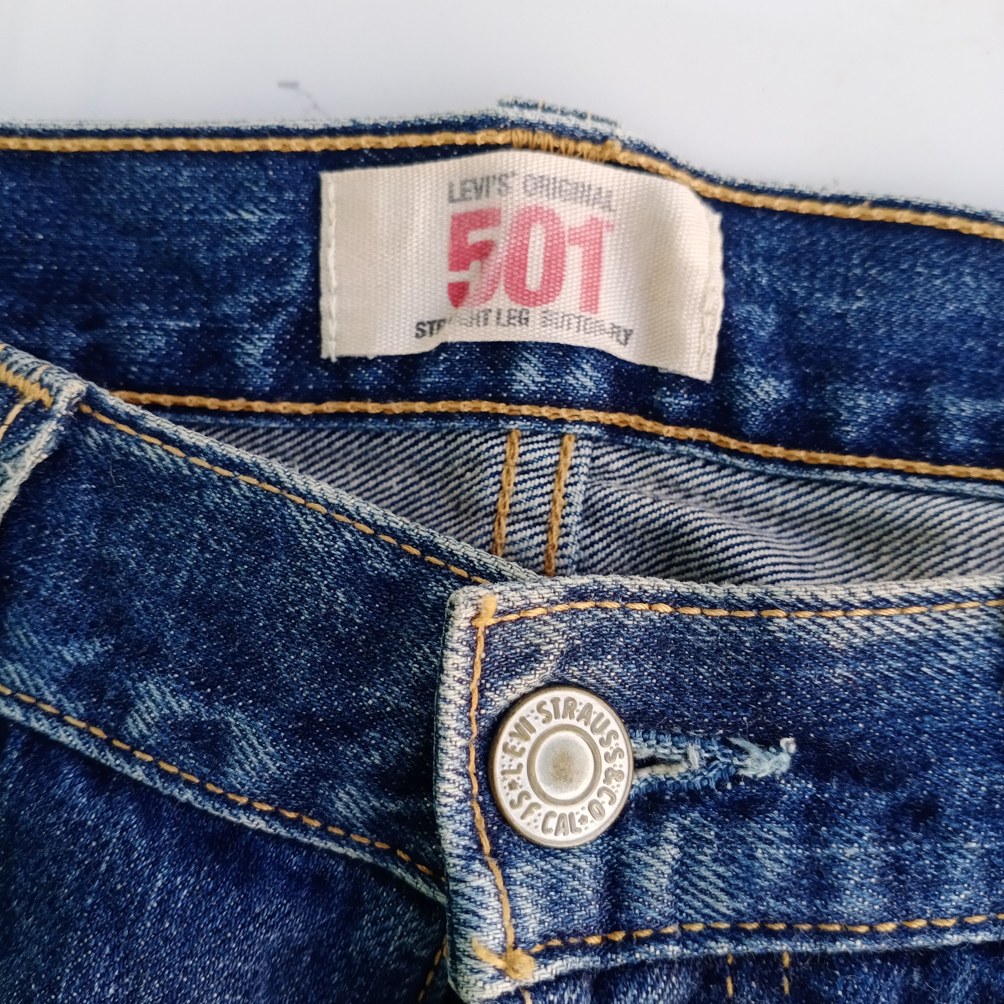 Levi's Vintage Clothing Vintage Levi's 501 Faded Straight Leg Jeans Size US 34 / EU 50 - 5 Thumbnail
