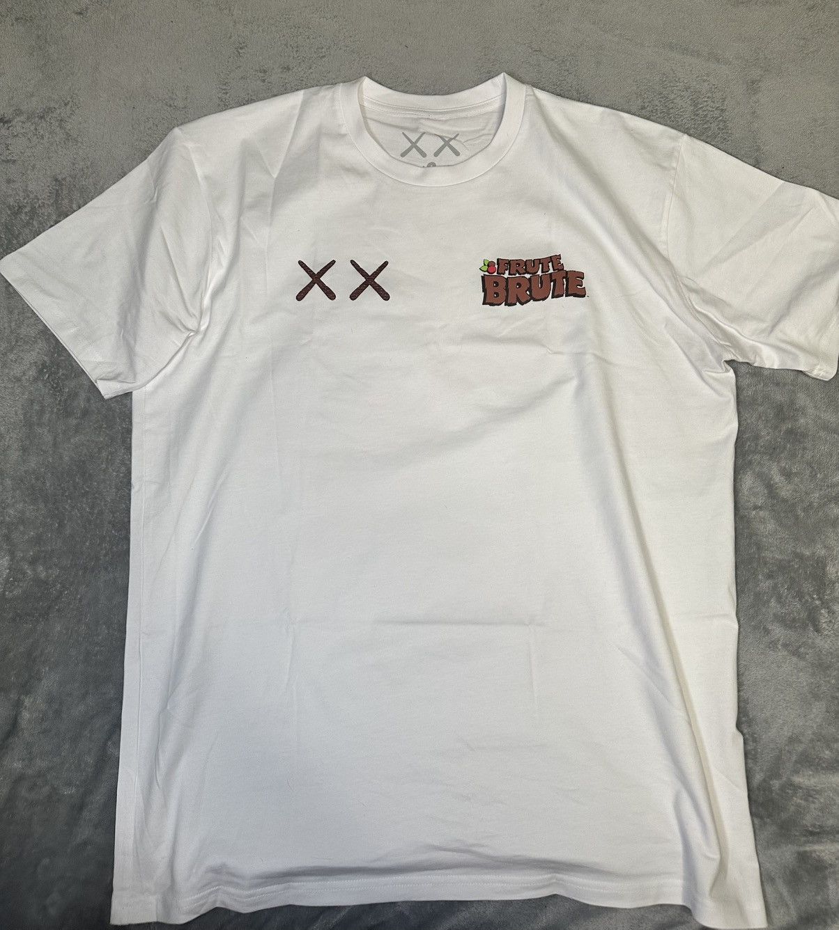 Kaws KAWS x General Mills Frute Brute Tee XL Size US XL / EU 56 / 4 - 1 Thumbnail