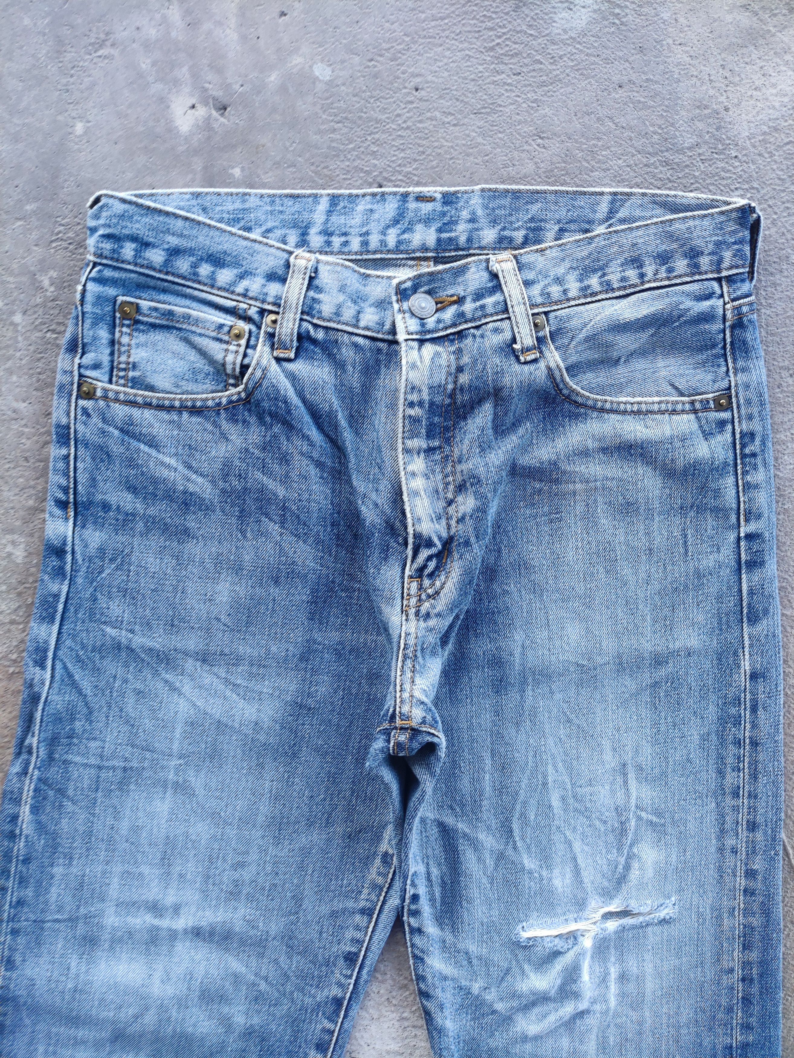 Japanese Brand Vintage Japanese Jean Distress Faded Denim Size US 32 / EU 48 - 3 Thumbnail