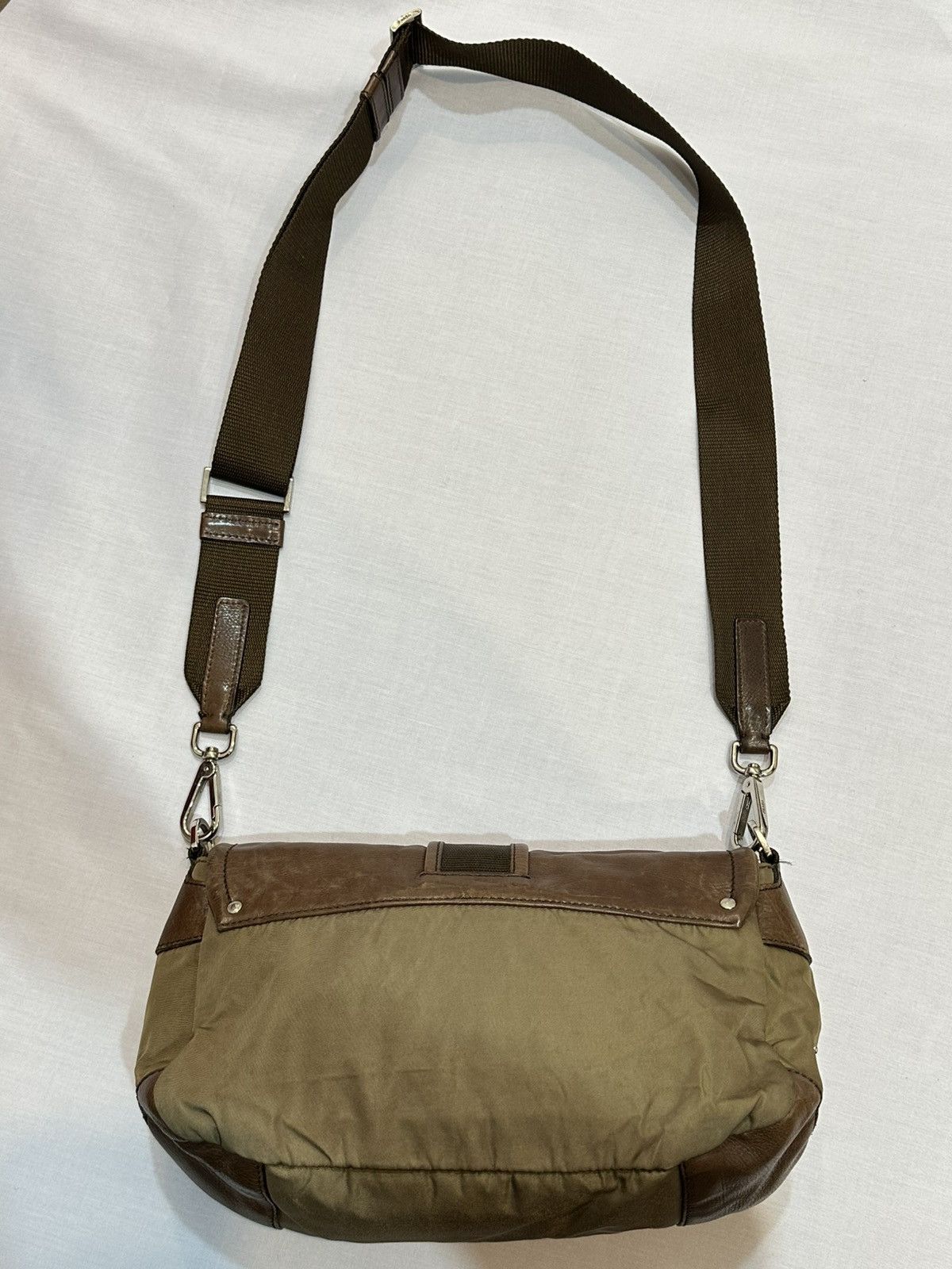 Prada Prada Tessuto and Leather Buckle Flap Shoulder Bag. Size ONE SIZE - 3 Thumbnail