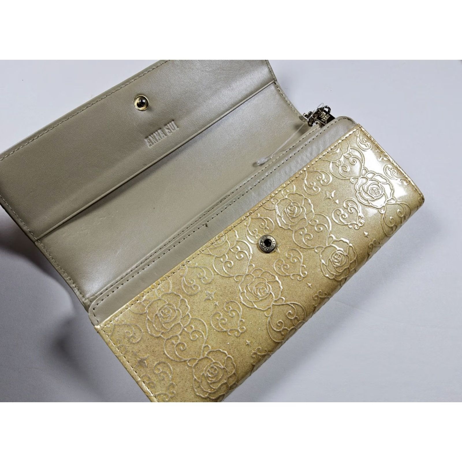 Anna Sui Anna Sui Wallet Bag - Full Size Beige Leather with Box Ladies, 7.5x4, Snap, Patent Leather, Pre-owned, Women, Vintage? Size ONE SIZE - 5 Thumbnail