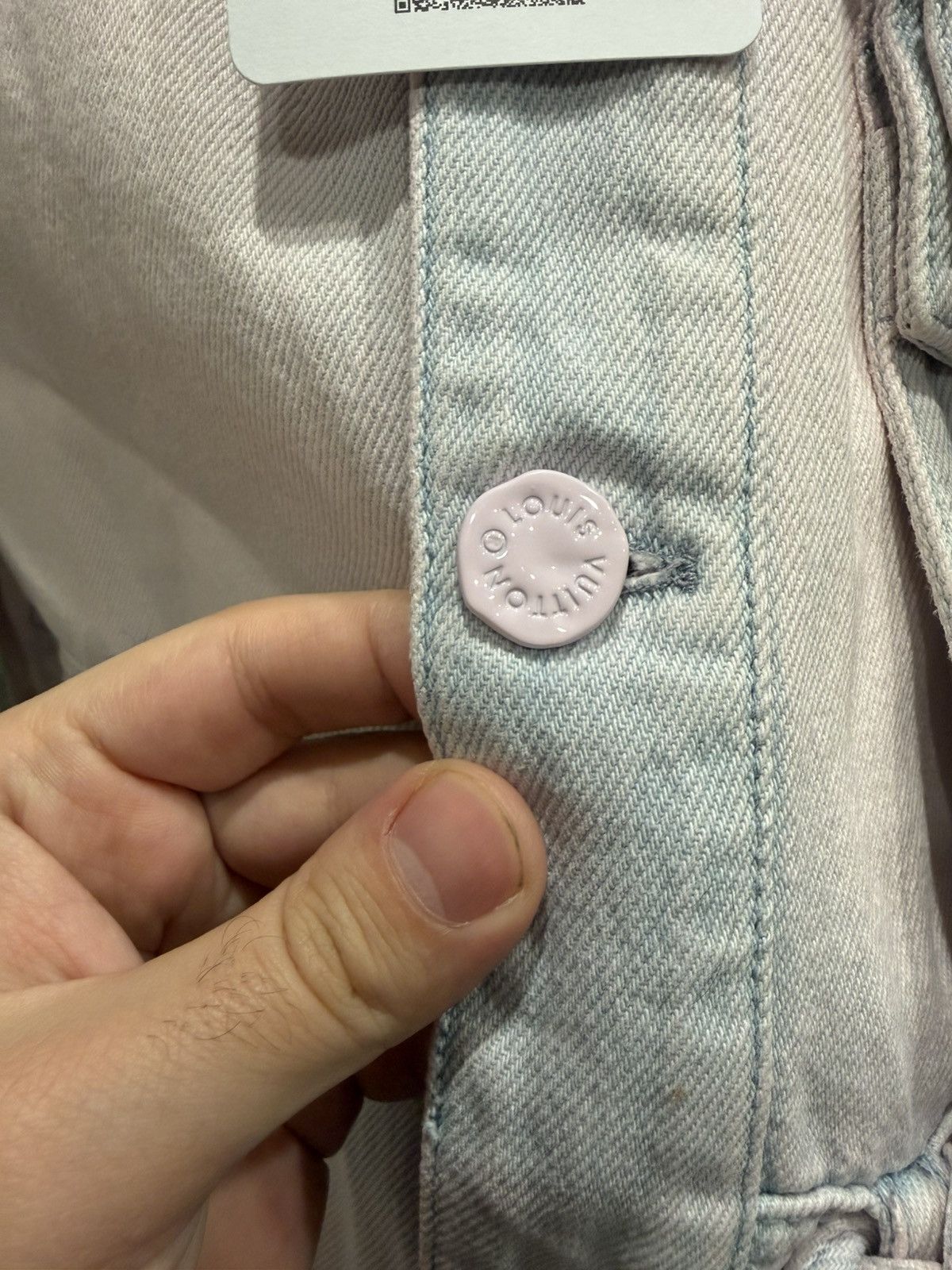 Louis Vuitton Louis Vuitton Bleached Pink Oversized Denim Jacket Size US M / EU 48-50 / 2 - 5 Thumbnail
