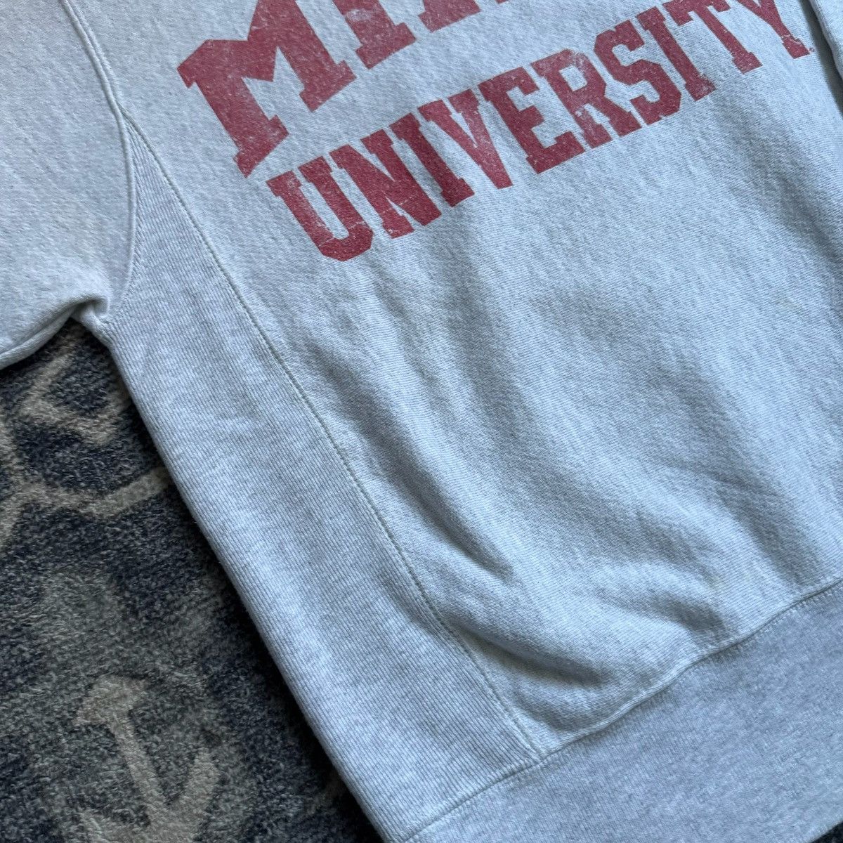 Vintage vintage Champion Reverse Weave Miami University crewneck S Size US S / EU 44-46 / 1 - 5 Thumbnail