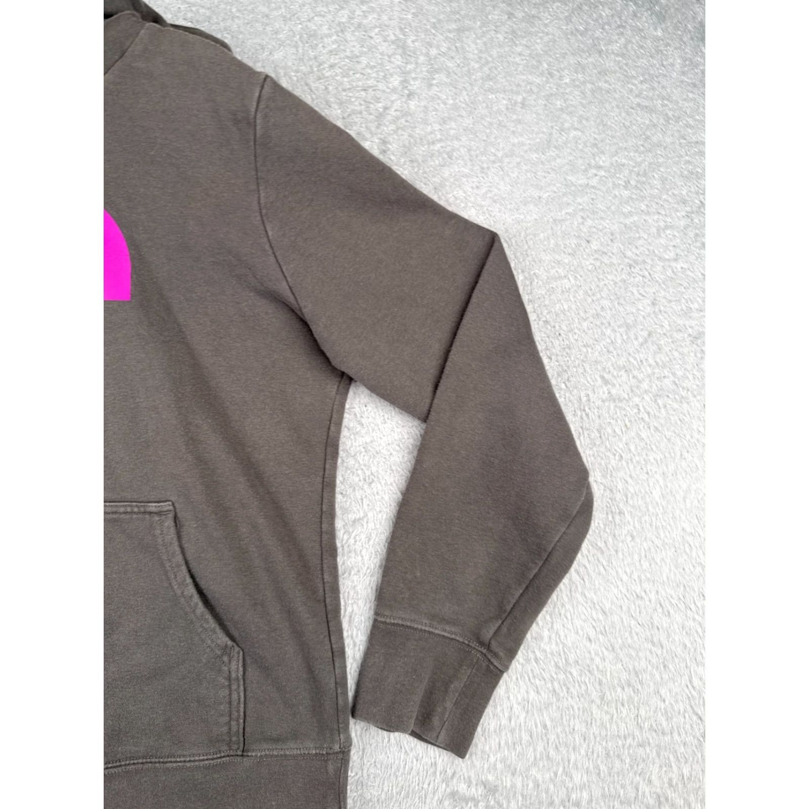 The North Face The North Face Hoodie Womens M Gray Pink Pullover Sweatshirt Cotton Jersey Logo Size M / US 6-8 / IT 42-44 - 2 Thumbnail