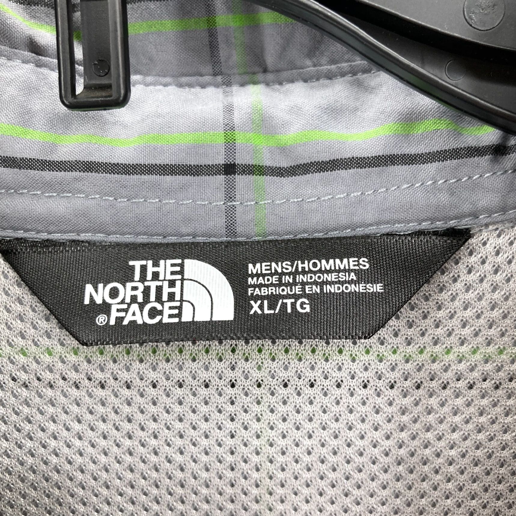 The North Face The North Face Mens XL Vented Fishing Shirt Gray Plaid Nylon Outdoors Camp Button-Up Short Sleeve? Size US XL / EU 56 / 4 - 4 Thumbnail