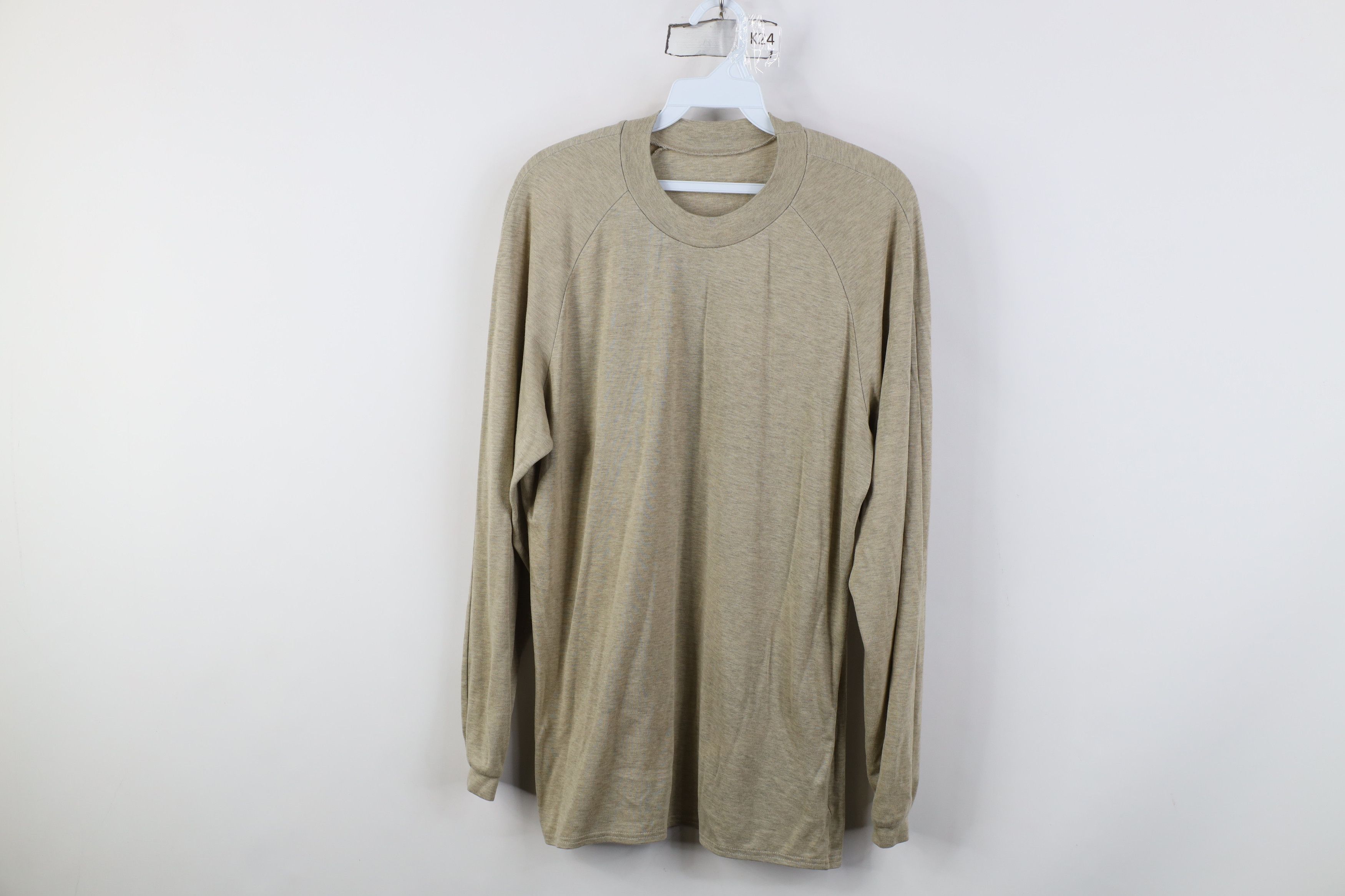 Vintage Vintage 90s Military Knit Long Sleeve T-Shirt Beige USA Size US L / EU 52-54 / 3 - 1 Thumbnail
