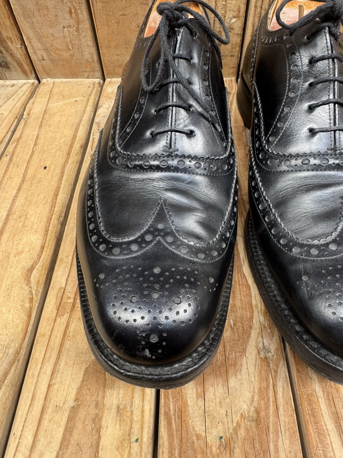 Church's Church’s ‘FRANKLIN’ black wingtip brogue Mens shoes US 11 F Size US 11 / EU 44 - 4 Thumbnail