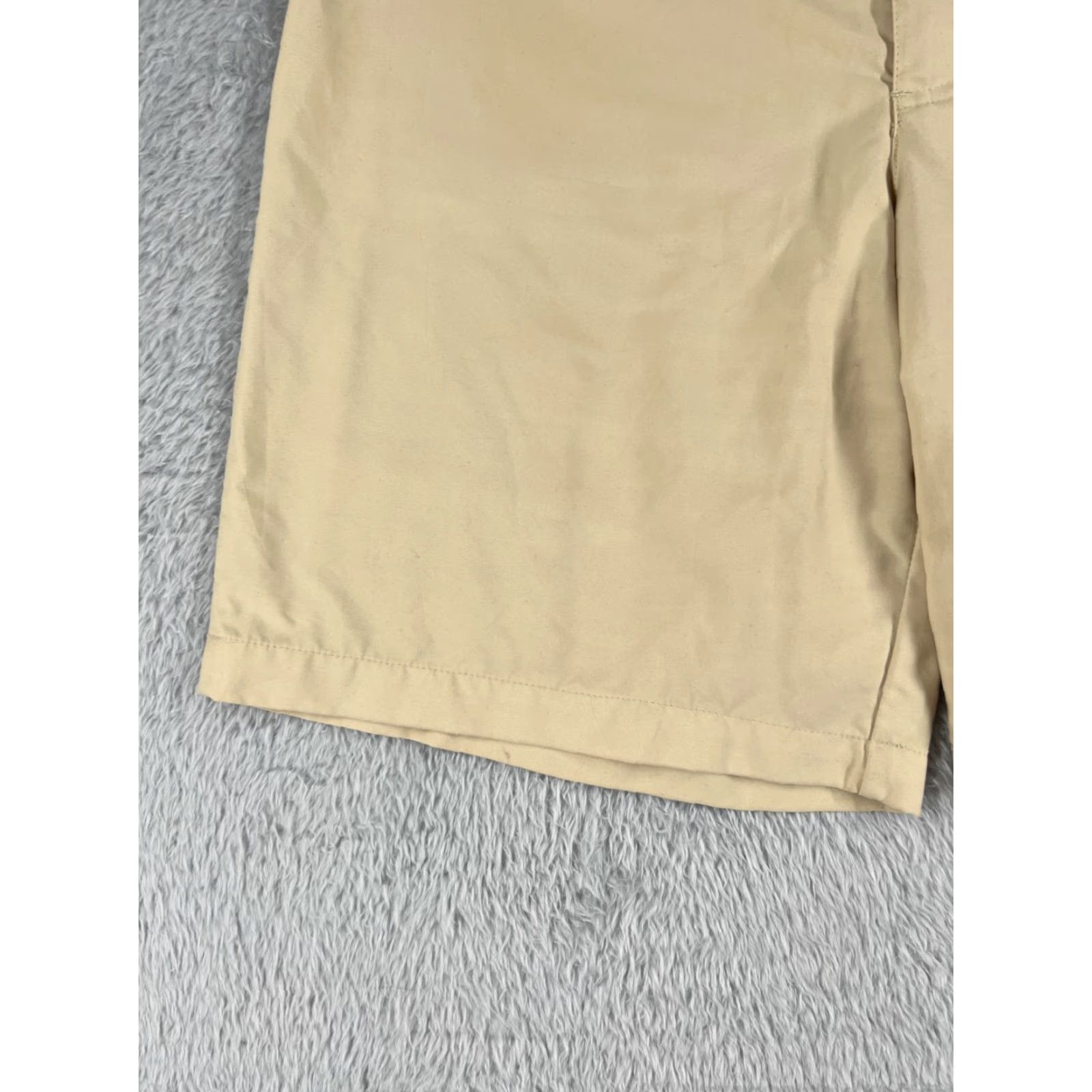 Patagonia Patagonia Shorts Womens 8 Beige Duway 100% Polyester Flat Front Pockets Size 30" / US 8 / IT 44 - 3 Thumbnail