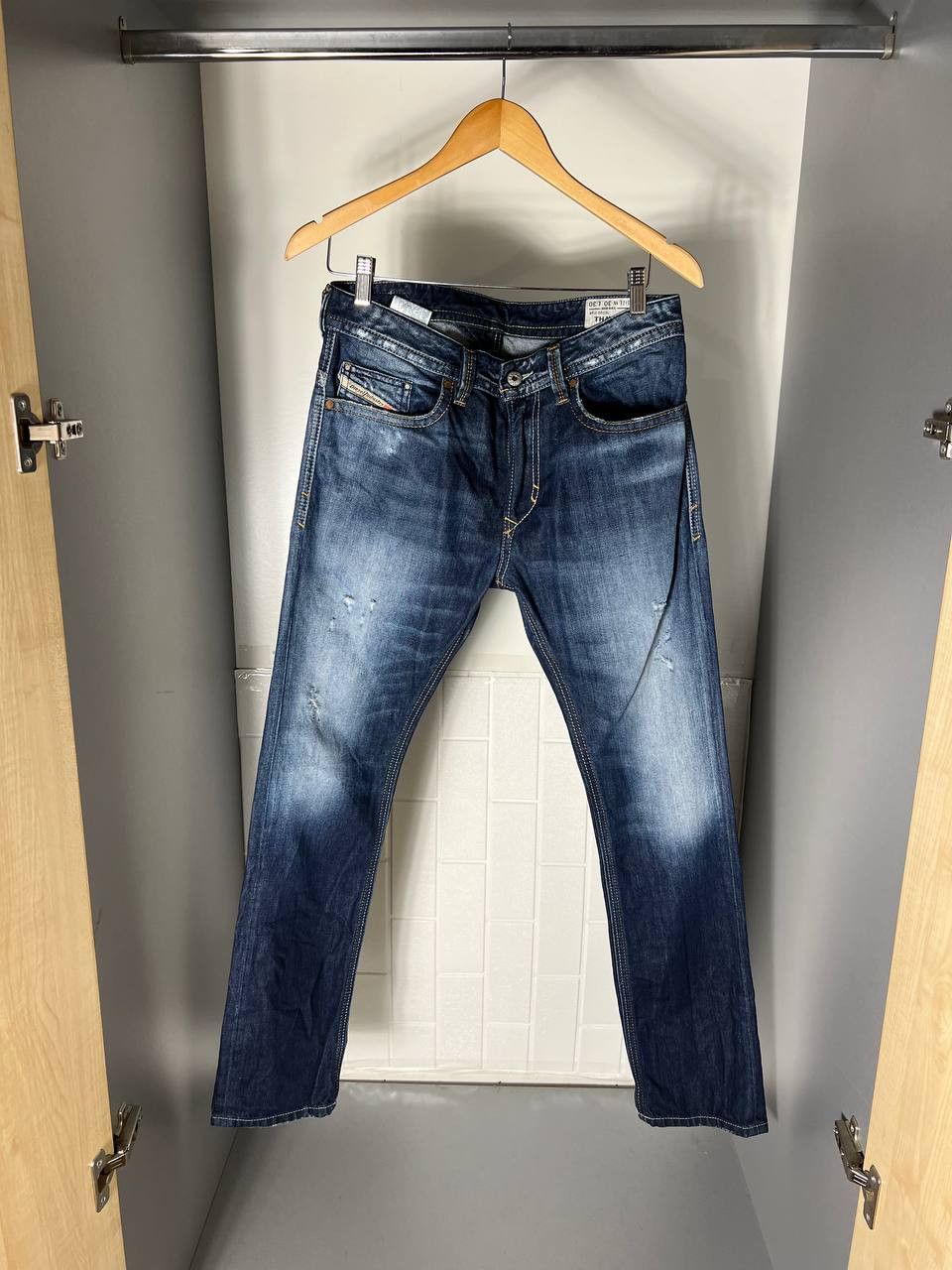 Diesel VINTAGE DIESEL INDUSTRY DENIM DIVISION DESIGNER JEANS RETRO Size US 30 / EU 46 - 2 Thumbnail