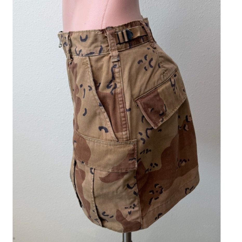 RE/DONE RE/DONE Womens Desert Camo Zip Utility Mini Skirt XS Size 28" / US 6 / IT 42 - 2 Thumbnail