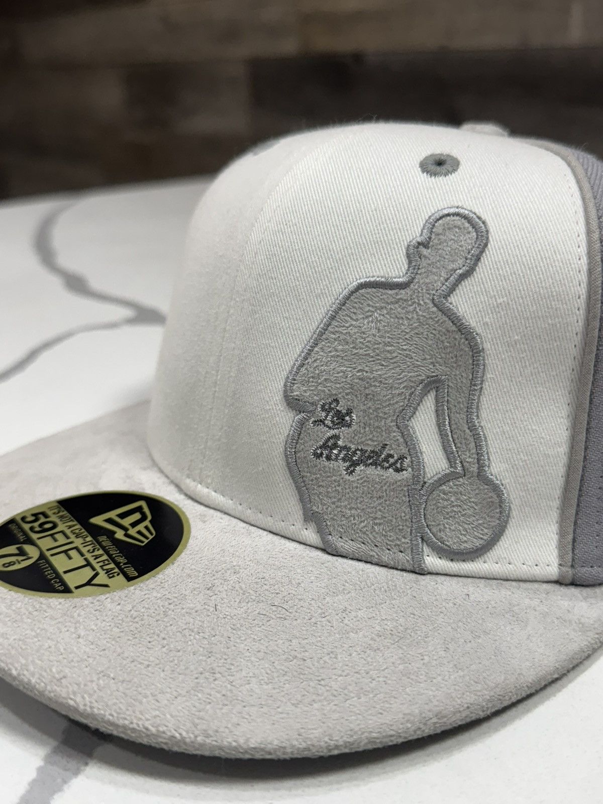 New Era Vintage HWC New Era Los Angeles Fitted Cap Leather Suede Size ONE SIZE - 11 Thumbnail