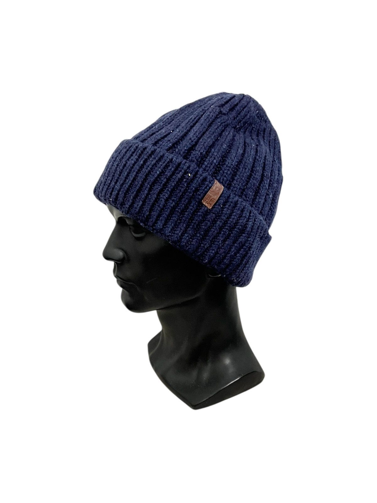 American Eagle Outfitters American Eagle Plain Beanie Hat Size ONE SIZE - 1 Thumbnail
