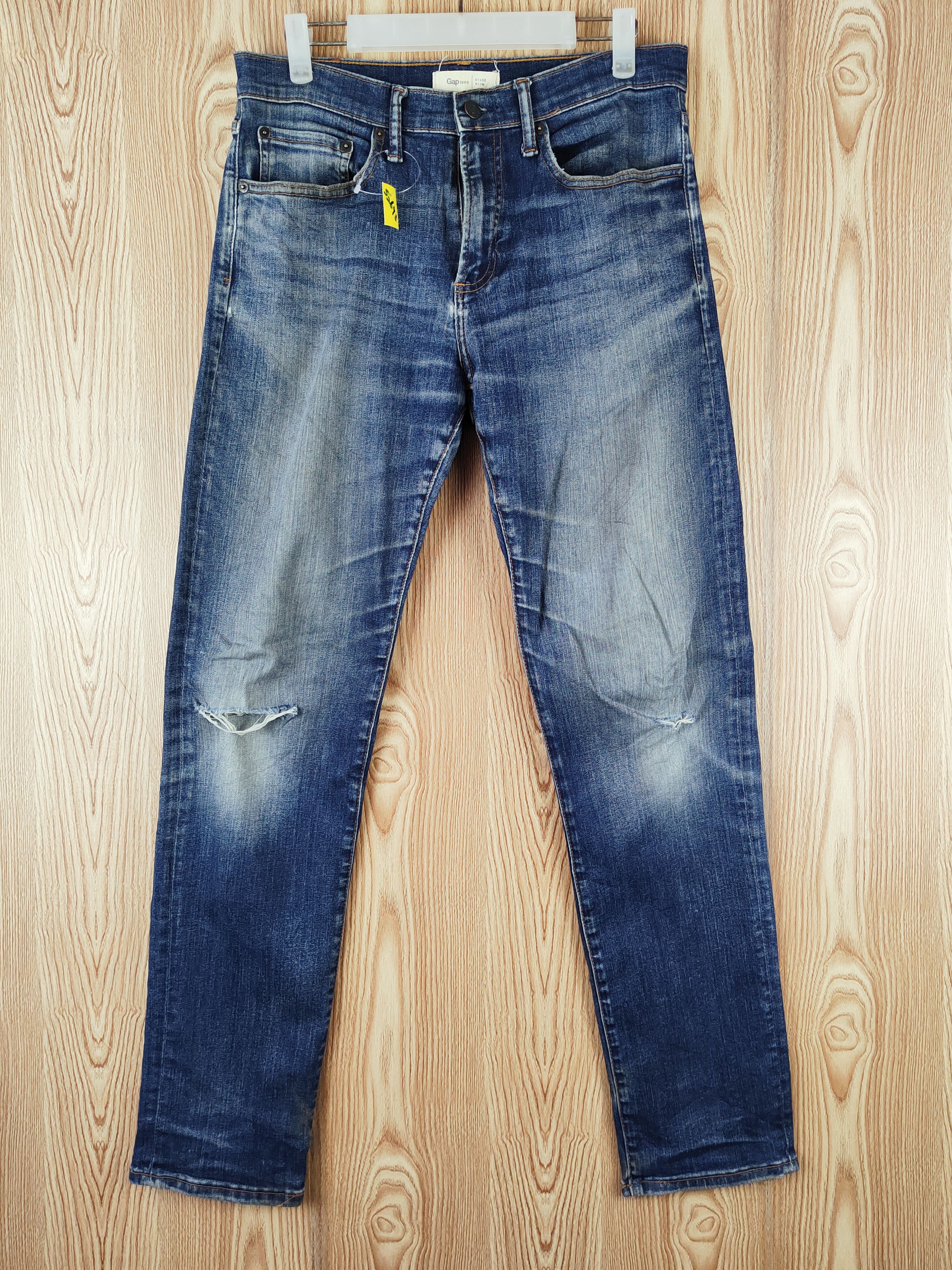 Gap Gap Dark Blue Distressed Ripped Jeans #S2693 Size US 32 / EU 48 - 1 Thumbnail