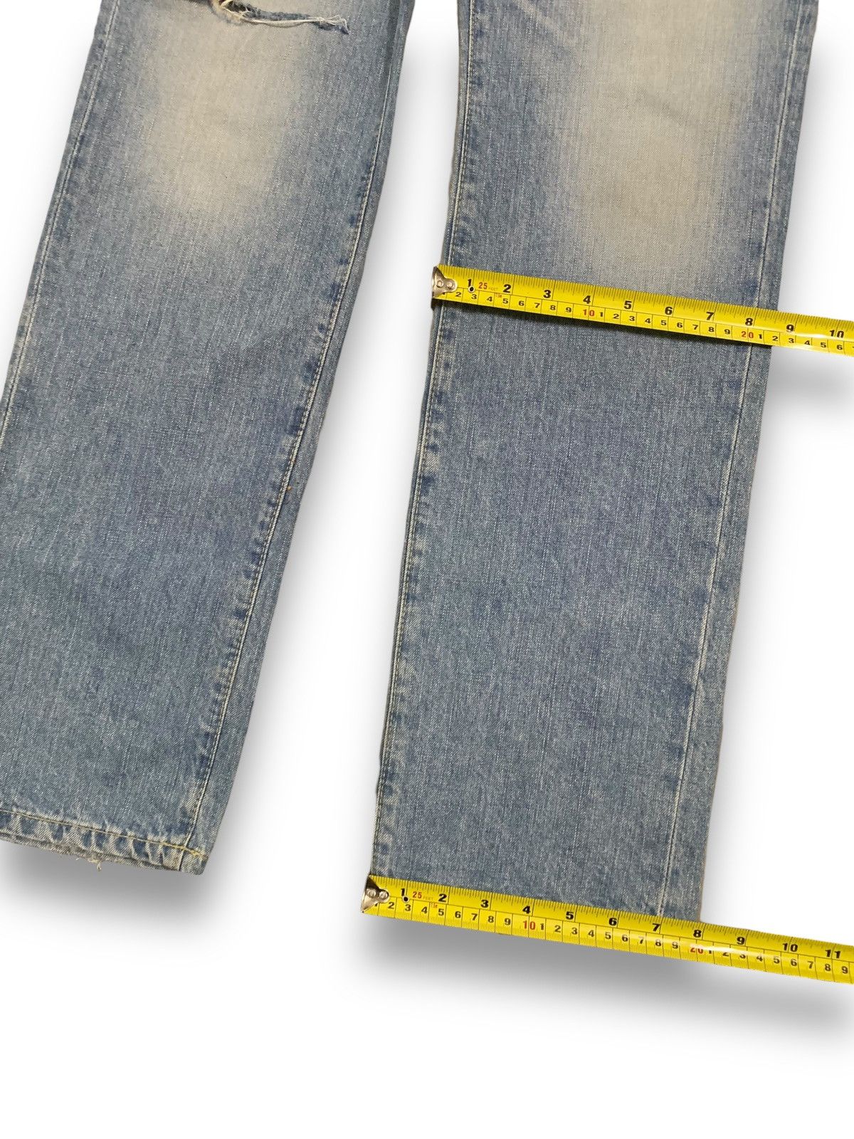 Levi's × Levi's Vintage Clothing × Vintage Vintage 90s Levis Blue Washed Loose Distressed Jeans Size US 32 / EU 48 - 18 Thumbnail