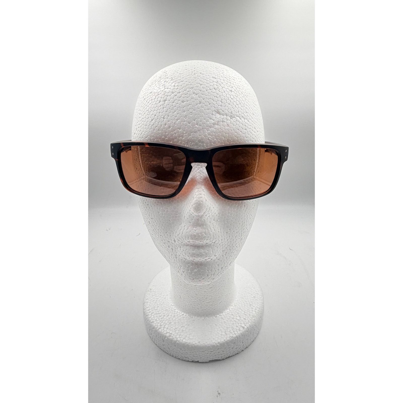 Foster Grant Vintage Foster Grant Sunglasses Tortoise Shell FGX201 Size ONE SIZE - 1 Thumbnail