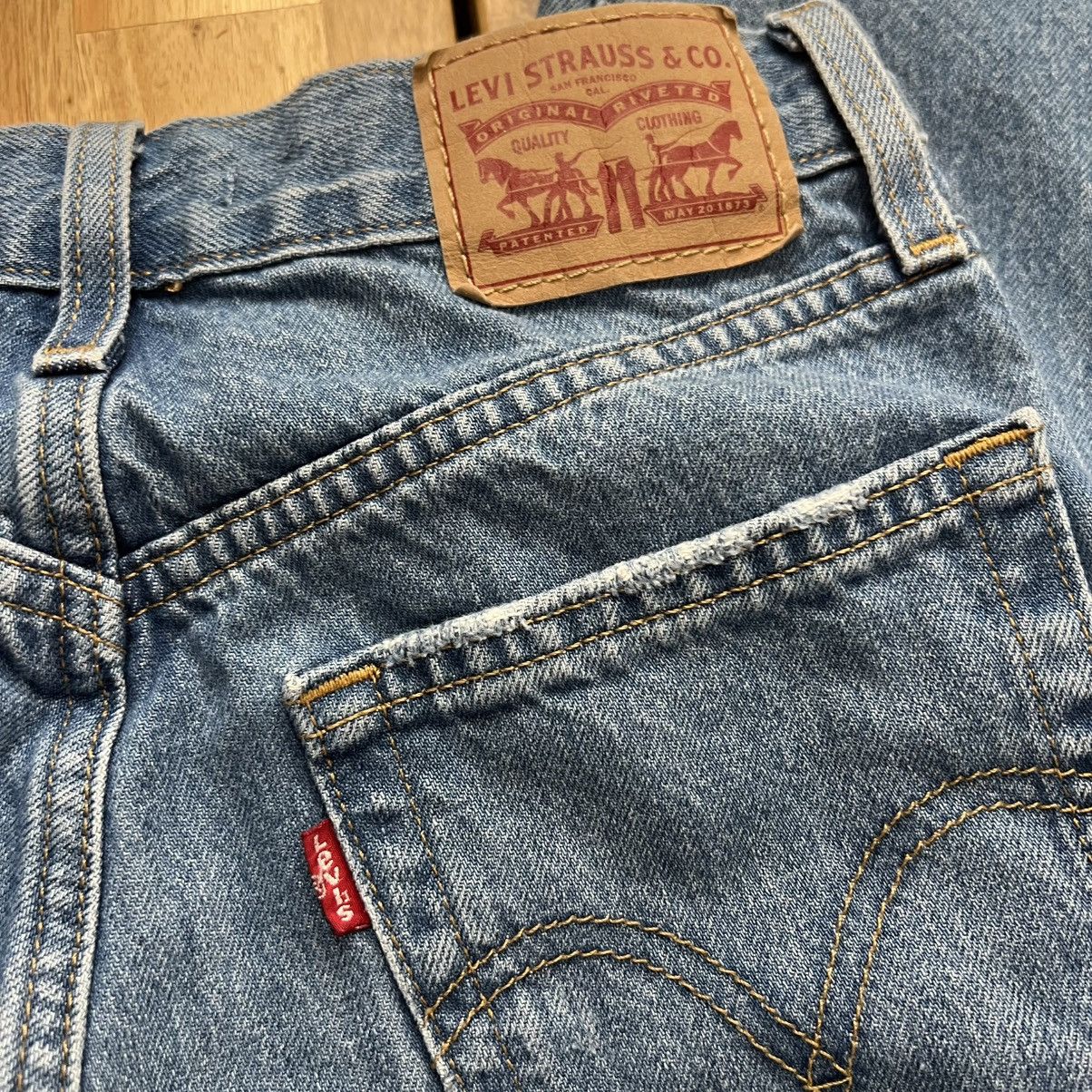 Levi's Levi’s High Waisted Straight Jeans Women’s Distressed Denim Size 26" / US 2 / IT 38 - 5 Thumbnail