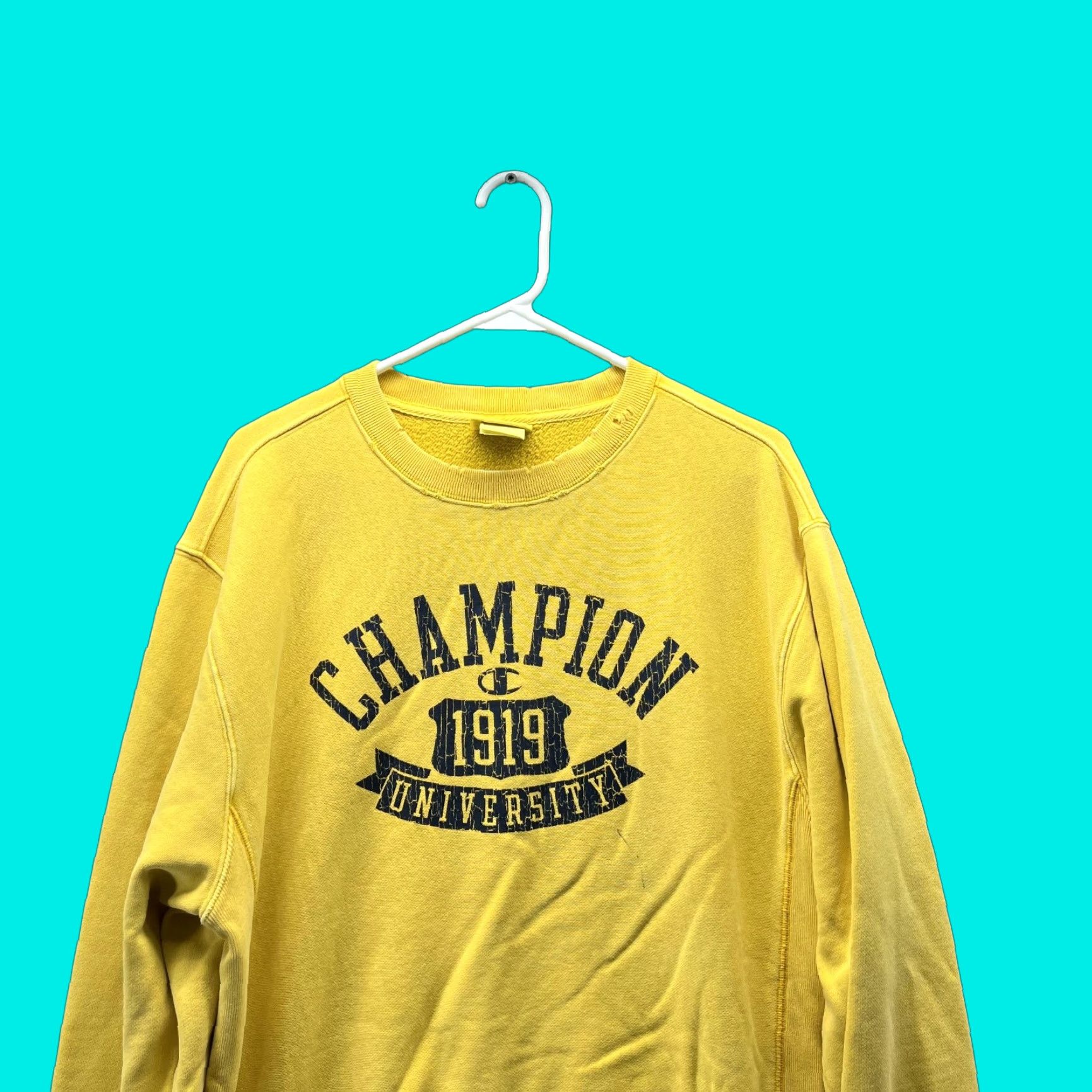 Champion VINTAGE Champion Sweater Mens Medium Adult Yellow Crewneck Pullover 1919 Cotton Size US M / EU 48-50 / 2 - 1 Thumbnail