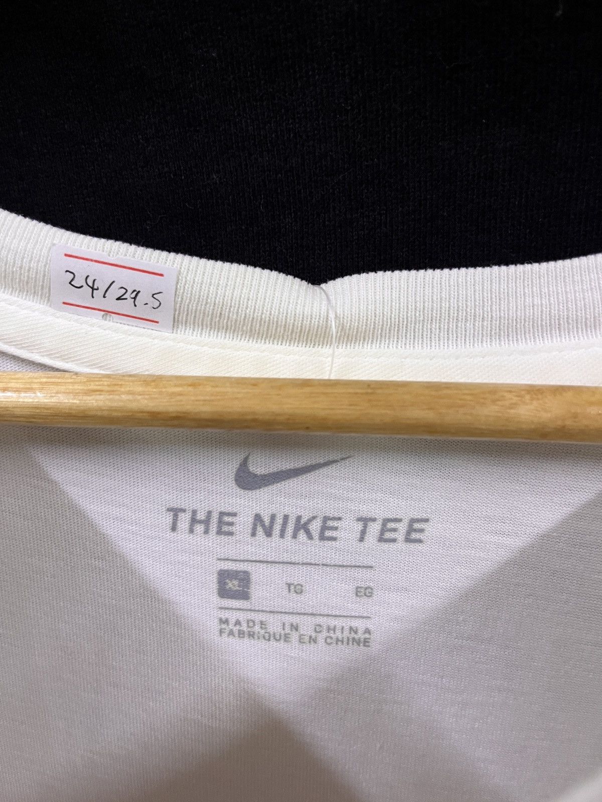 Nike NIKE NSW TSHIRT Size US XL / EU 56 / 4 - 5 Thumbnail