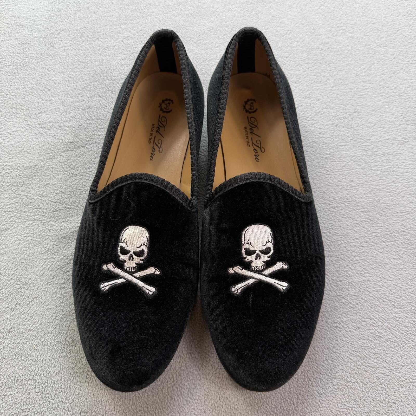 Del Toro Del Toro Black Velvet Skull Embroidered Slippers Loafers Men Size US 8 / EU 41 - 10 Thumbnail