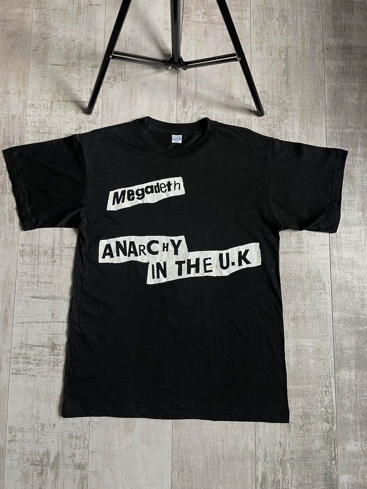Band Tees 💥RARE💥 Vintage Megadeth 1988 “Anarchy in the U.K. T-Shirt Size US L / EU 52-54 / 3 - 1 Thumbnail