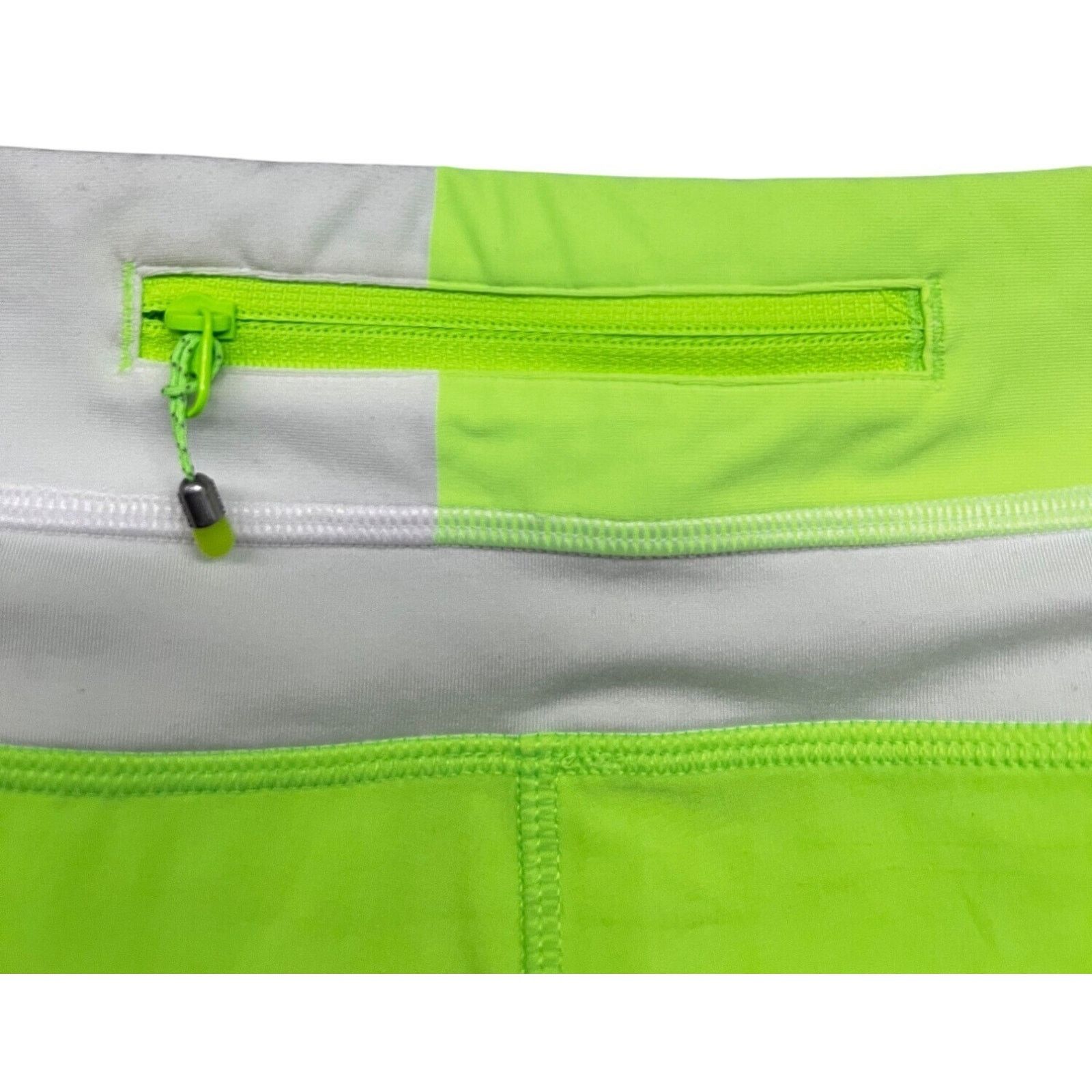Lululemon Lululemon Groovy Run Shorts Zippy Green Sz 6 Zip Pocket Size 28" / US 6 / IT 42 - 7 Thumbnail