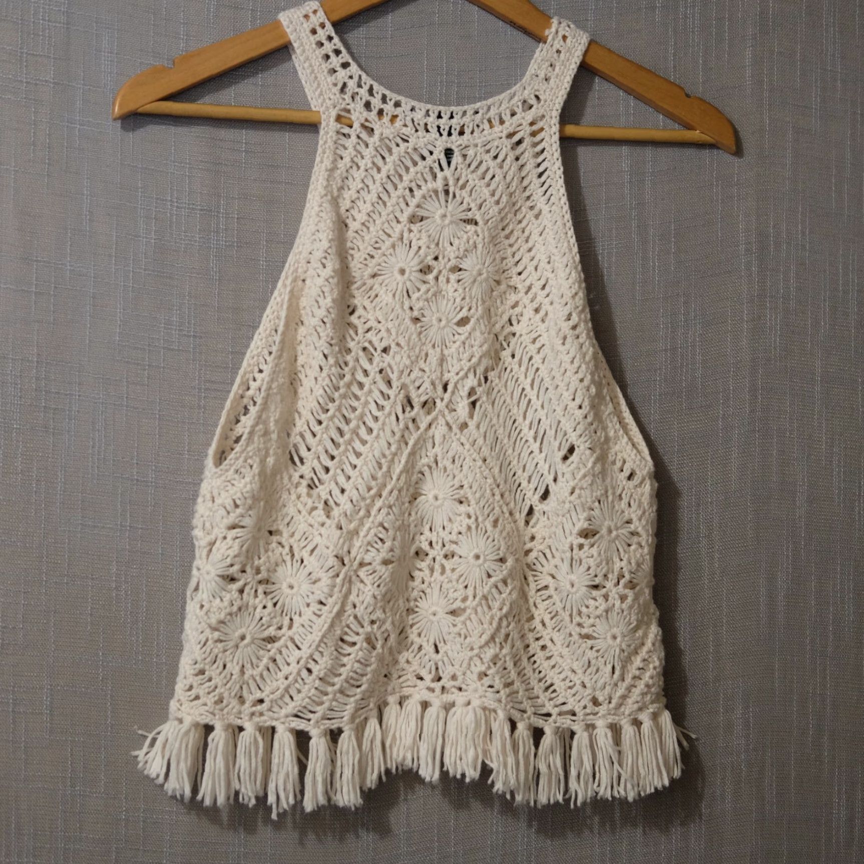 Forever 21 FOREVER 21 Tank Top Cream Crochet Fringe Boho Women's M Ivory Sleeveless Round Neck Casual Knit Festival Hippie Belle Size M / US 6-8 / IT 42-44 - 4 Thumbnail