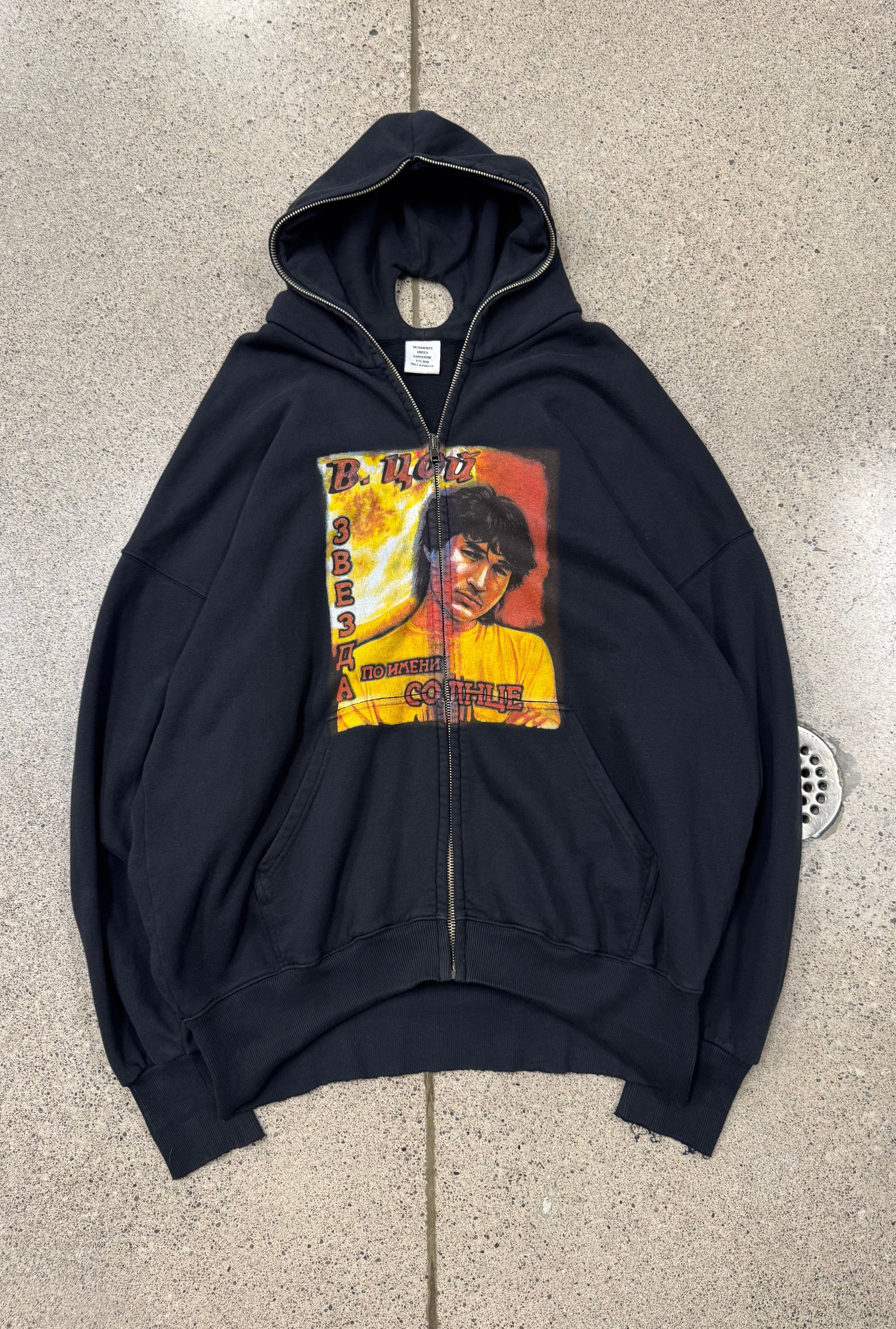 VETEMENTS RUSSIAN IDOL 2019 パーカー ブラック VETEMENTS RUSSIAN IDOL 2019 パーカー ブラック